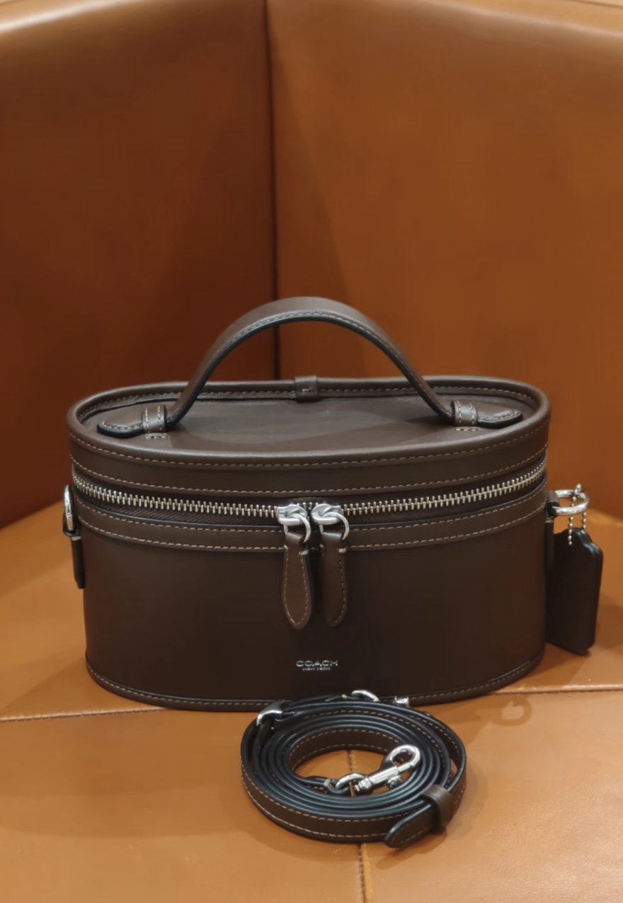 【預購】COACH H0623800 Trail 盒子包