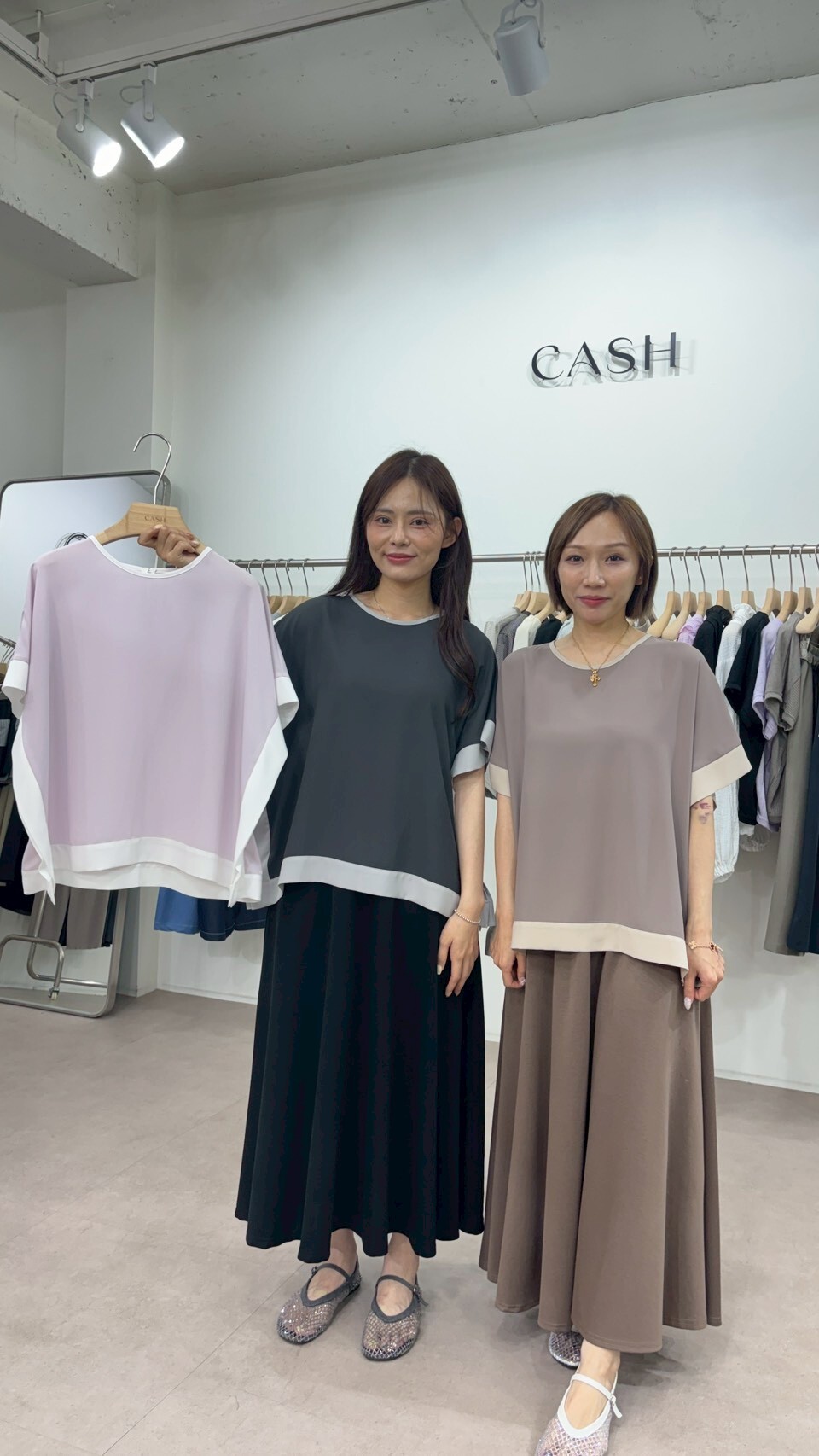 CA6309 絲巾感拼色飄逸上衣