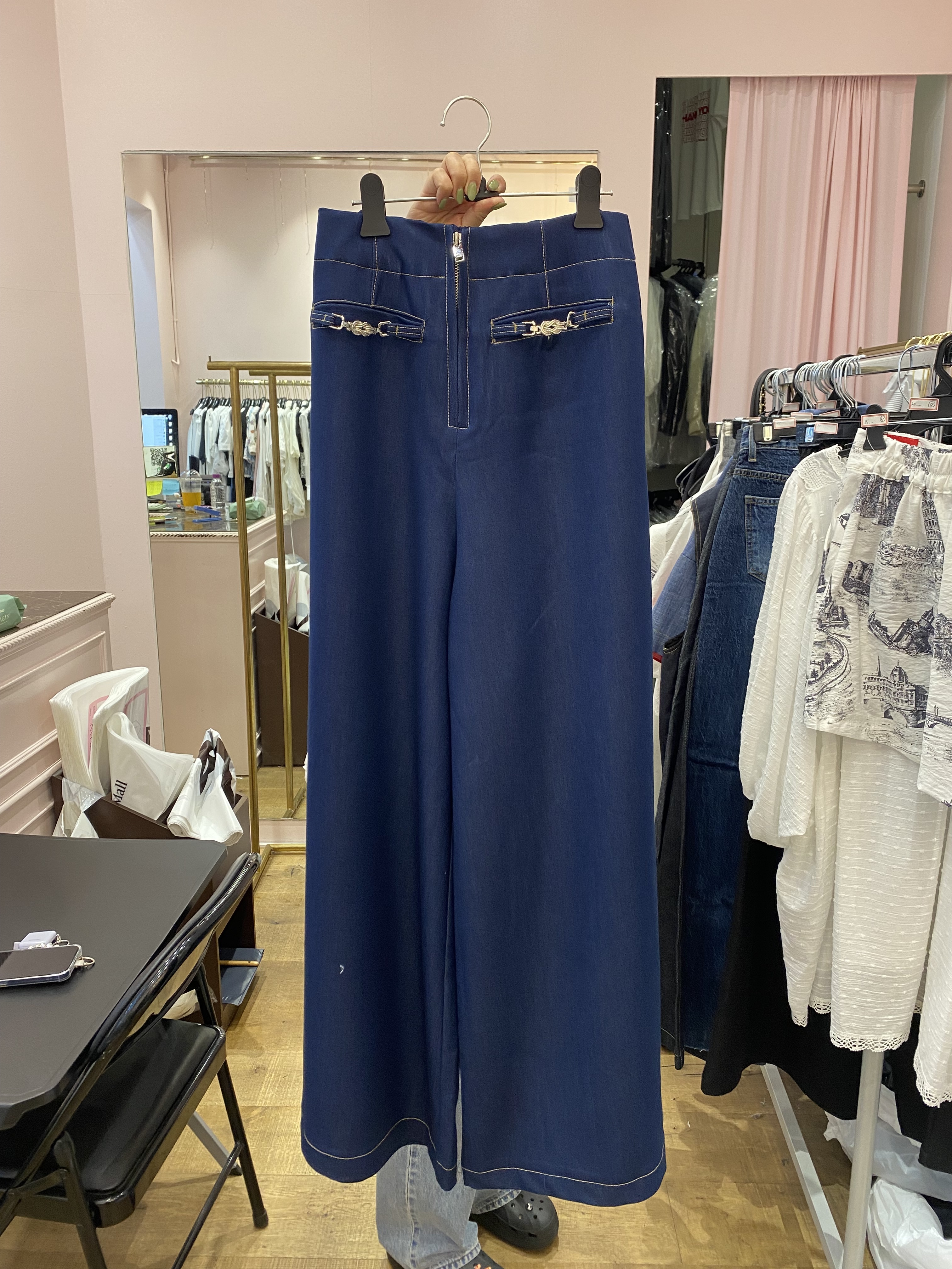 [限量]OT87    韓國牛仔褲 腰24-30 HIP40 長40.5$399 (DP)