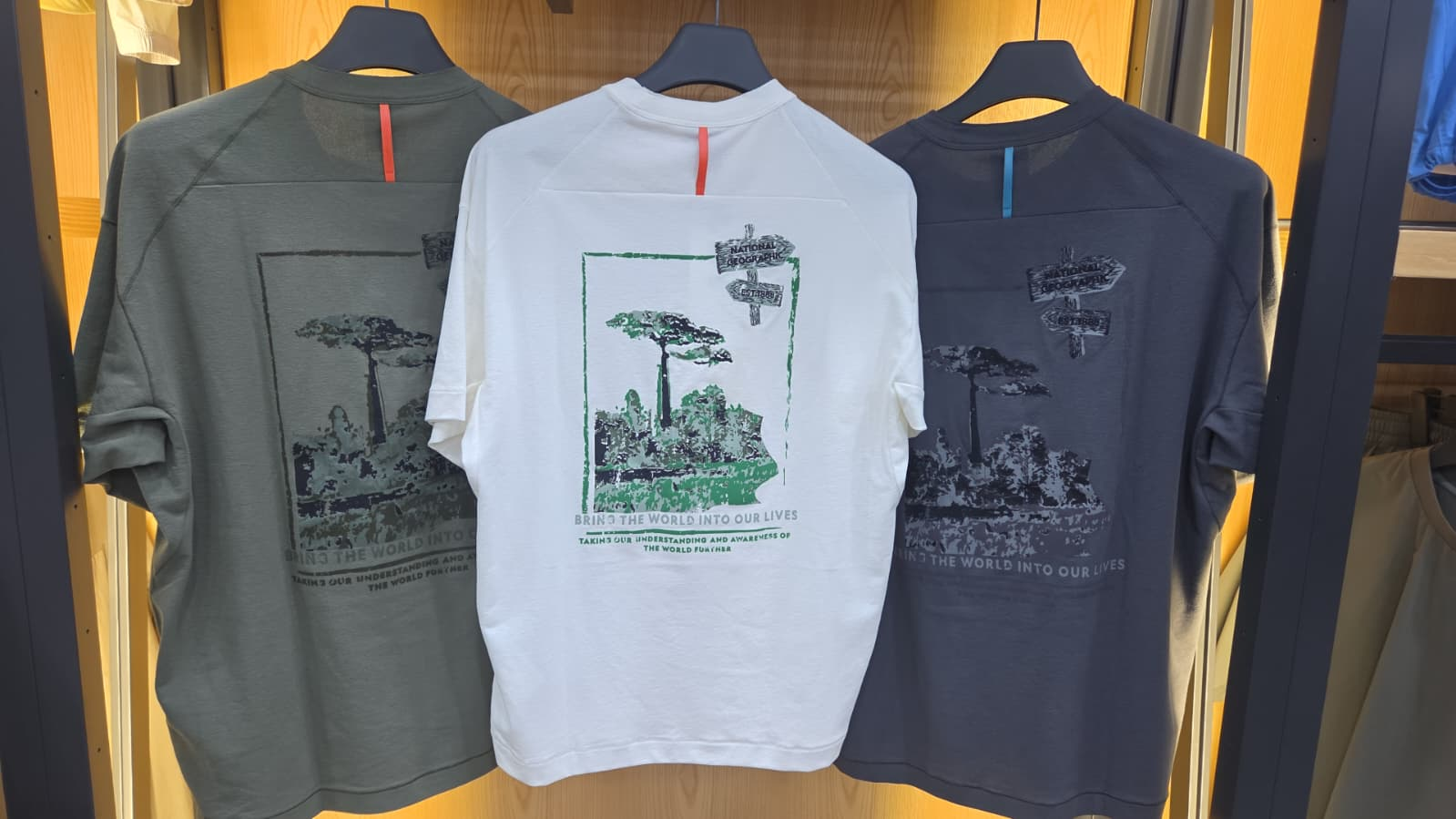 BQ023 National Geographic 簡框線小Logo短袖TEE 男裝