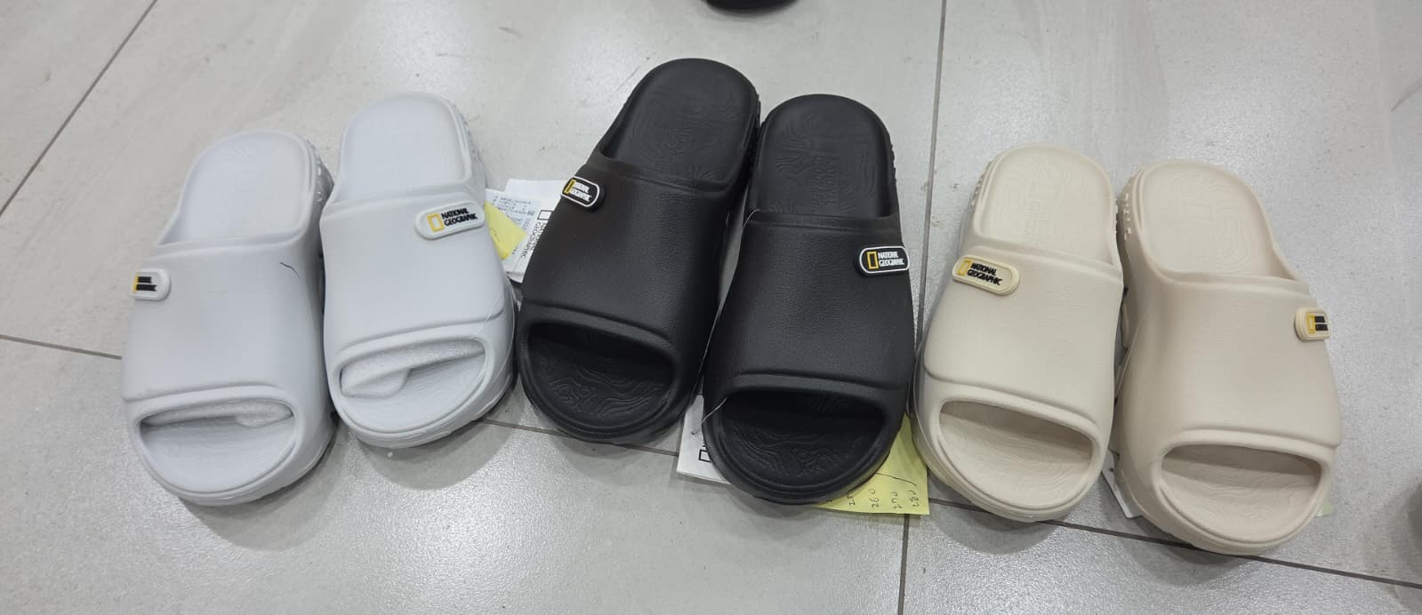 BQ049 National Geographic 淨色加厚防滑運動拖鞋