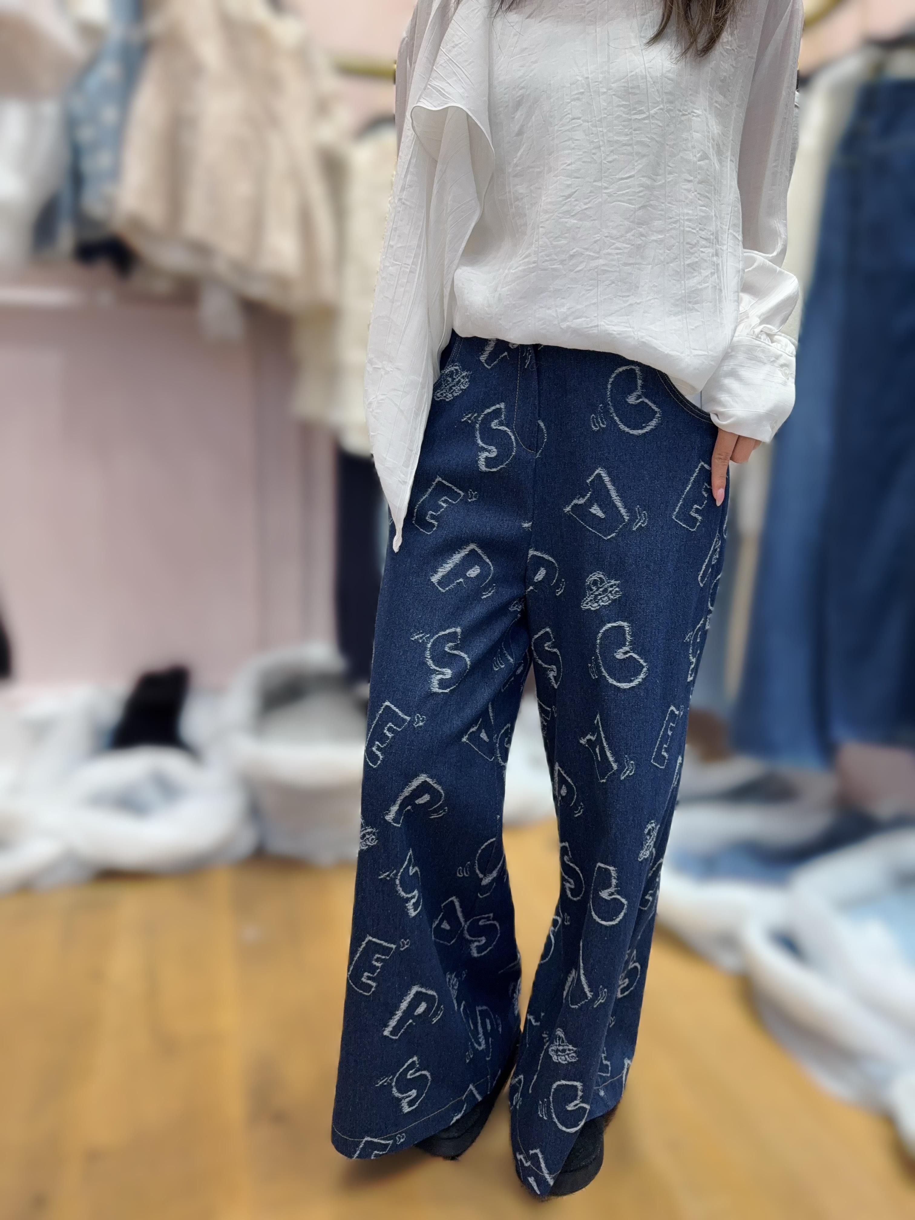 [限量]OT55   牛仔褲 後橡筋腰 腰25-31 HIP40 長40.5 $499