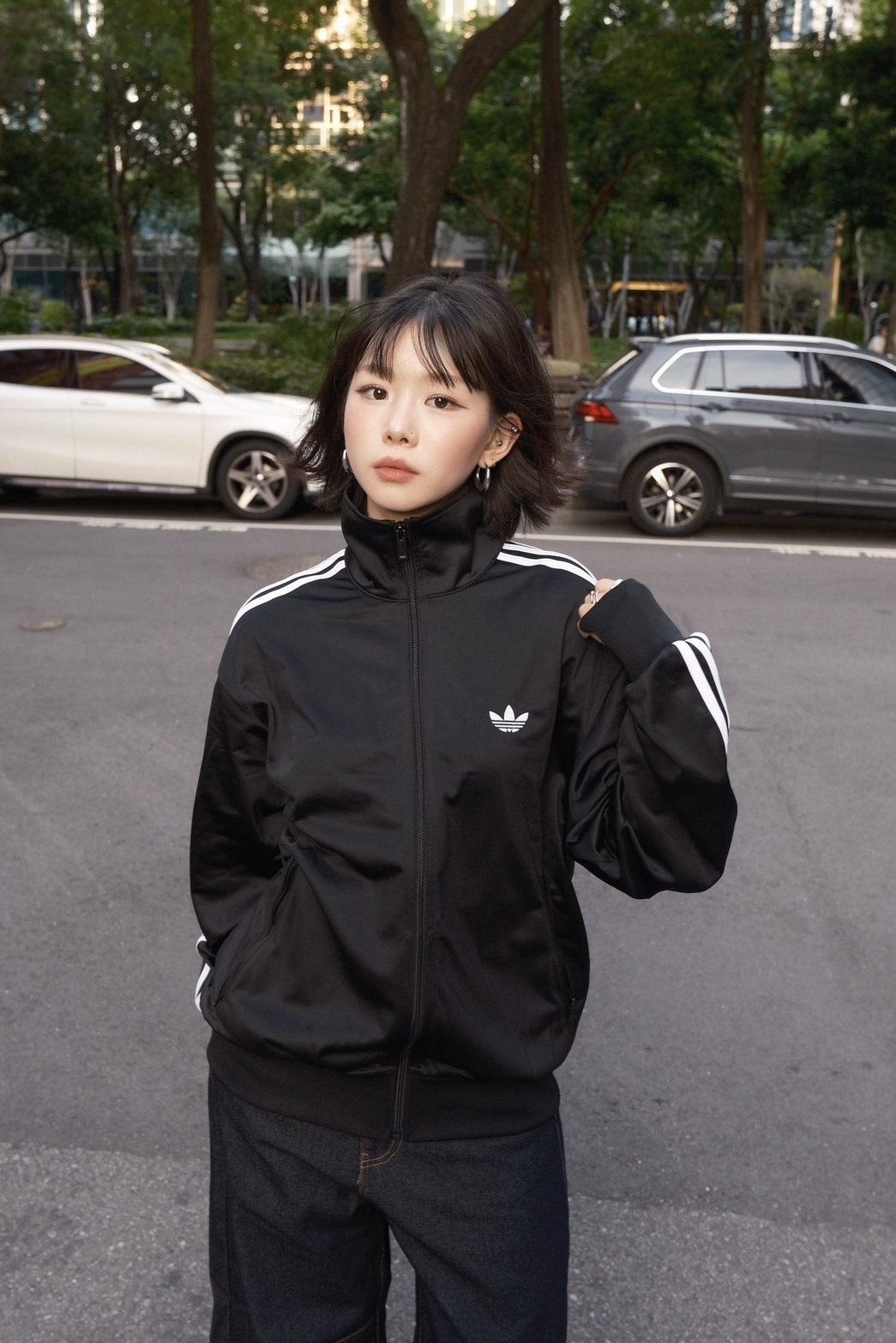 <歷史新低價.....>ADIDAS ORIGINALS 運動外套 黑色
