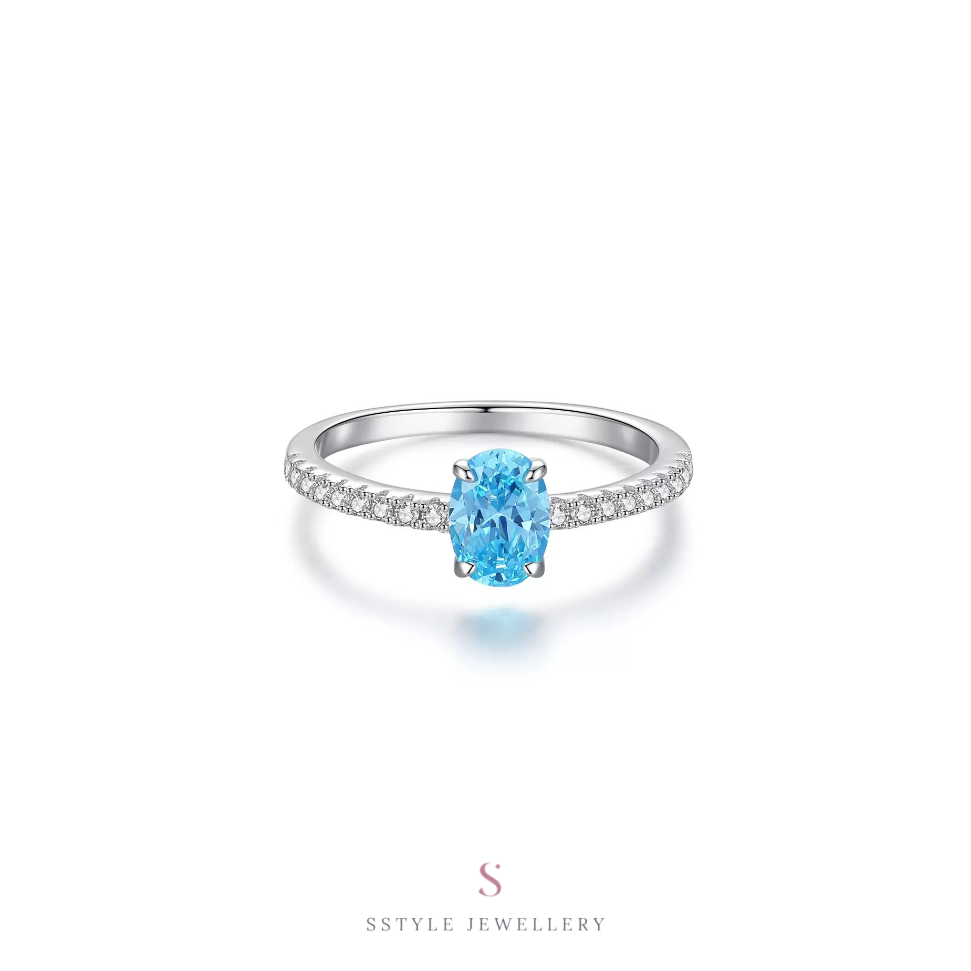 Evie Aquamarine ring