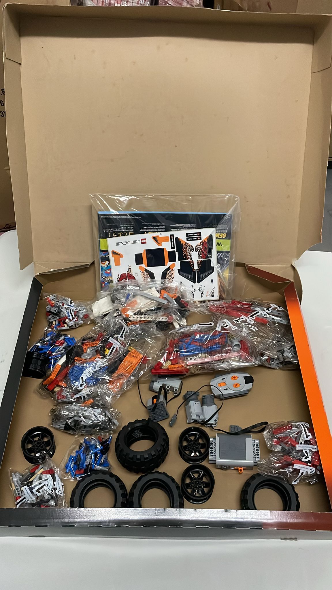 LEGO Technic 9398 4X4 Crawler【開封盒，外盒損壞，有壓紋，殘盒不設退換】