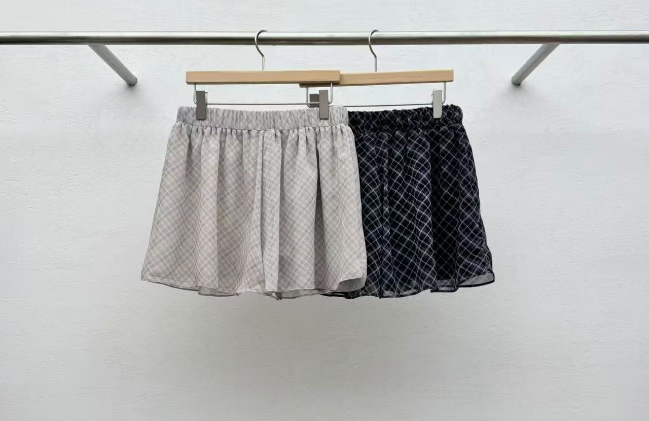 RE65   橡根褲 腰26-48 HIP52 長14.5 $399 [限量]