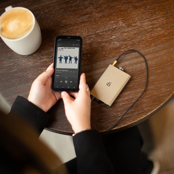 iFi Audio Hip Dac 3 DAC supports up to 32-bit/384kHz audio via its USB-C input