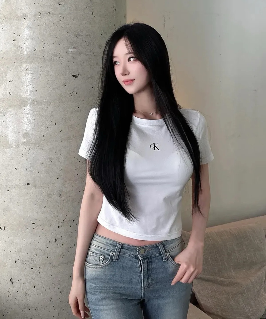 CALVIN KLEIN CK Monogram Cropped T-Shirt 短版 短T 短袖 小LOGO 女款 / 預購