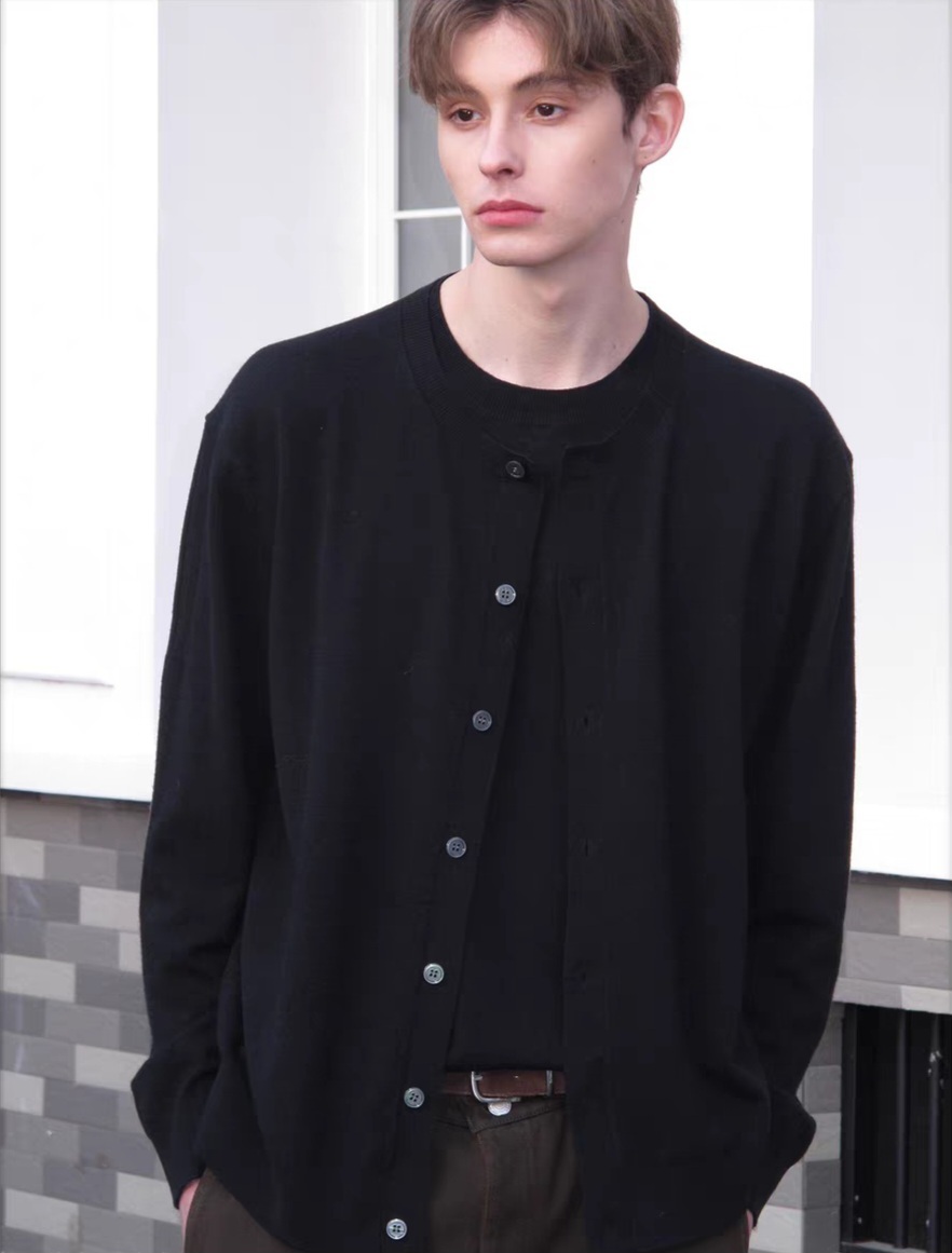 Premium No.4 Black Cardigan