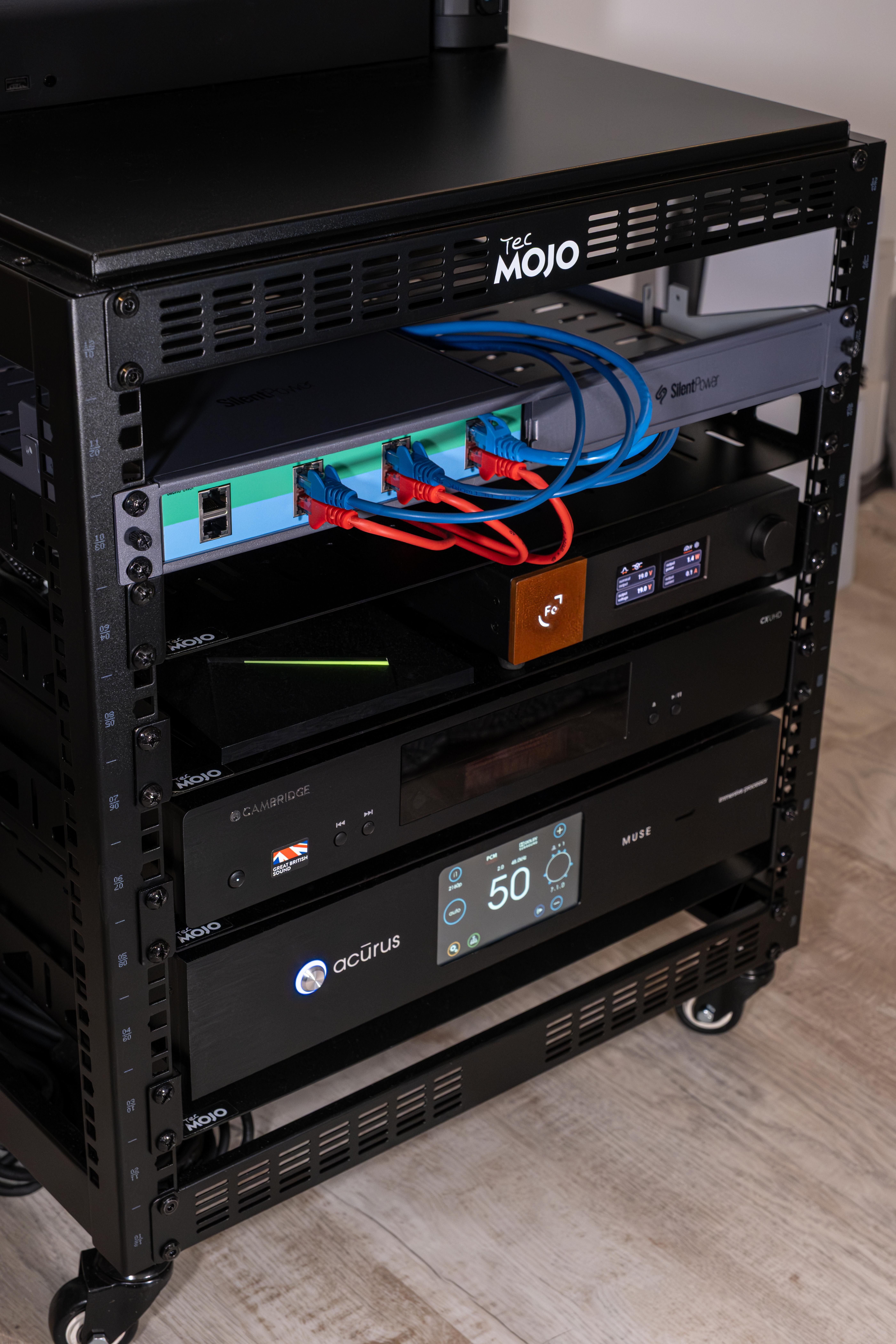 SilentPower LAN iPurifier Pro 4-In/4-Out Optical Isolation