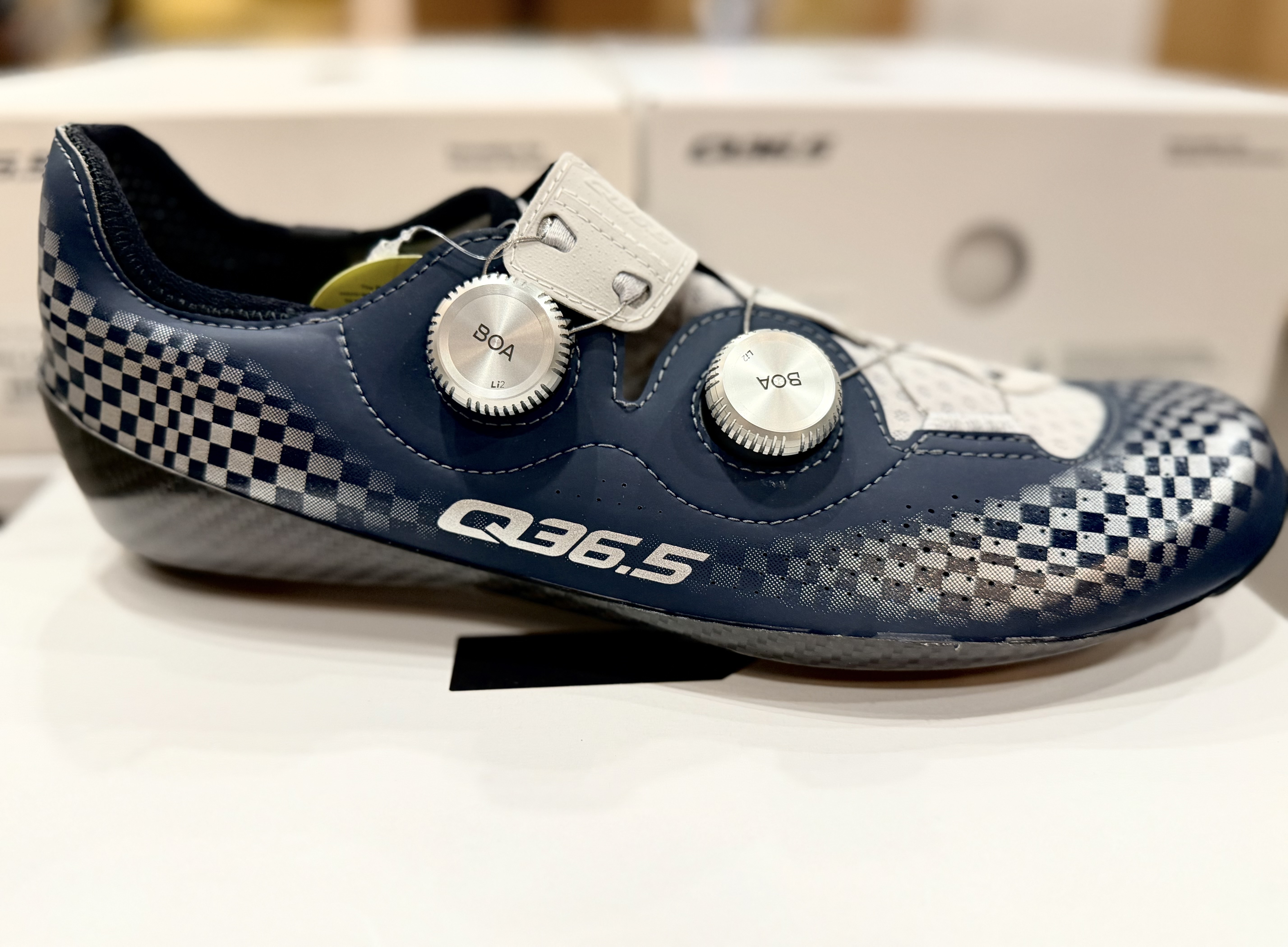 Q36.5 卡鞋 Unique Pro 4.0 Road Shoes Check Blue 藍棋盤格