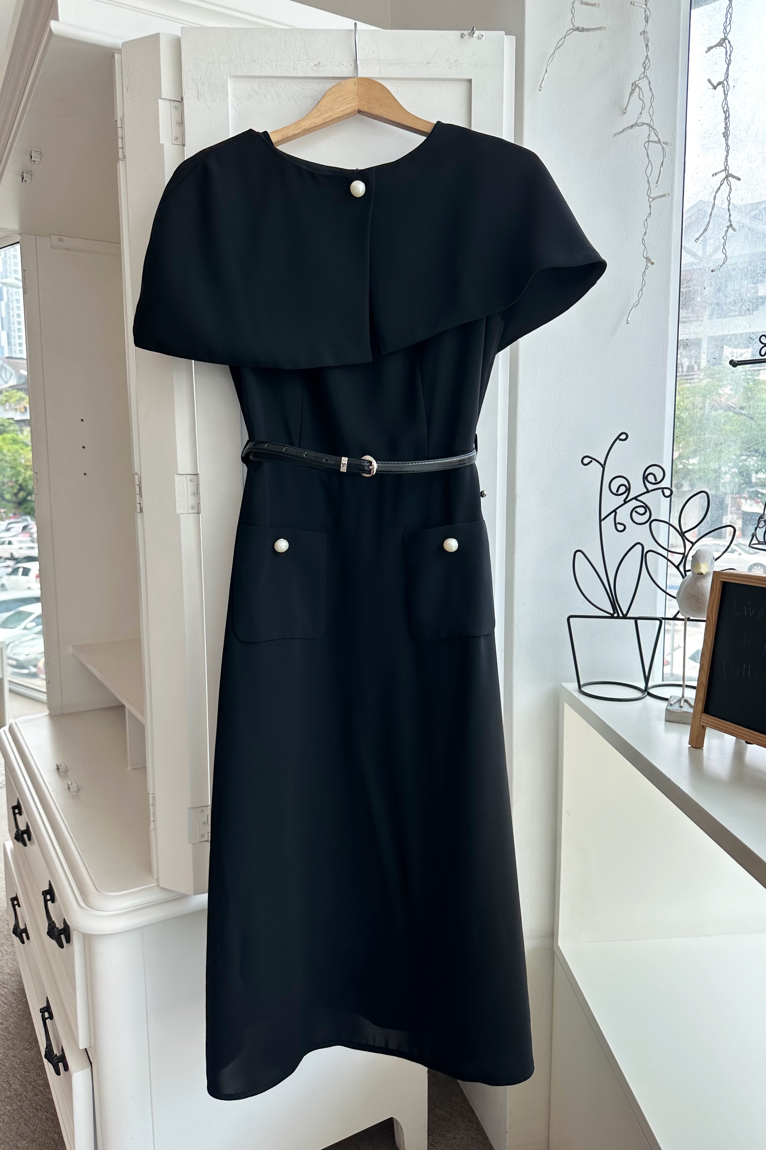 SLEEVELESS POCKET MIDI DRESS WITH CAPE SLEEVE & BELT (3 ITEMS)