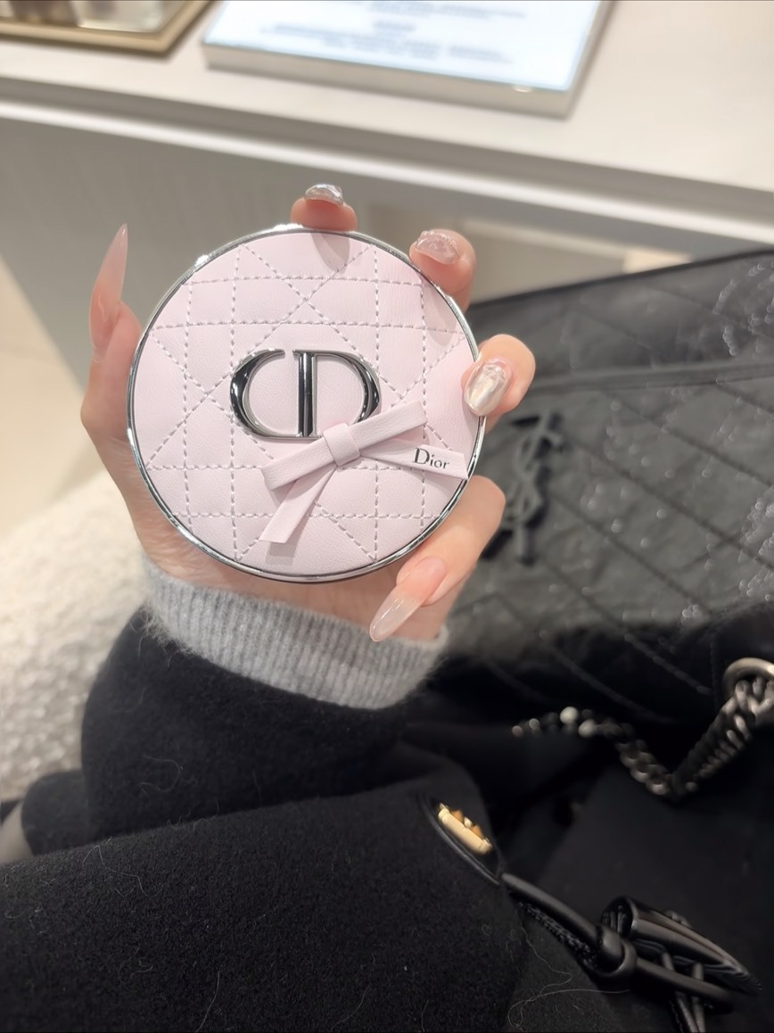 Dior氣墊外殼