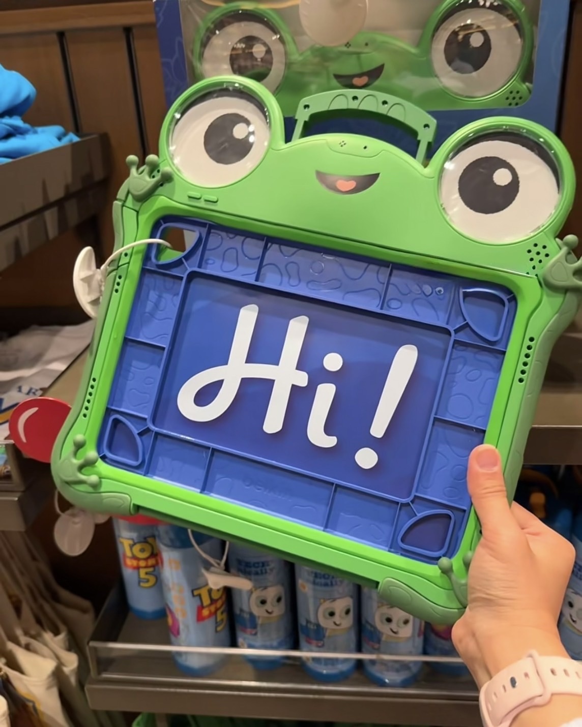 <快速出貨><正版授權>BELKIN x DISNEY 玩具總動員5 Lilypad Boss限定版 iPad保護殼 (iPad 10/11代適用)