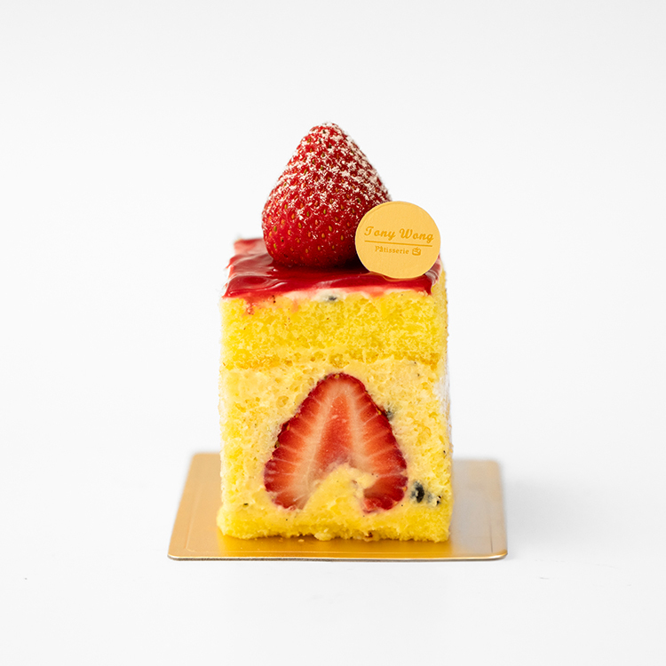 French Strawberry Cake PTW348P