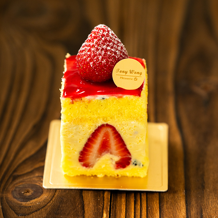 French Strawberry Cake PTW348P