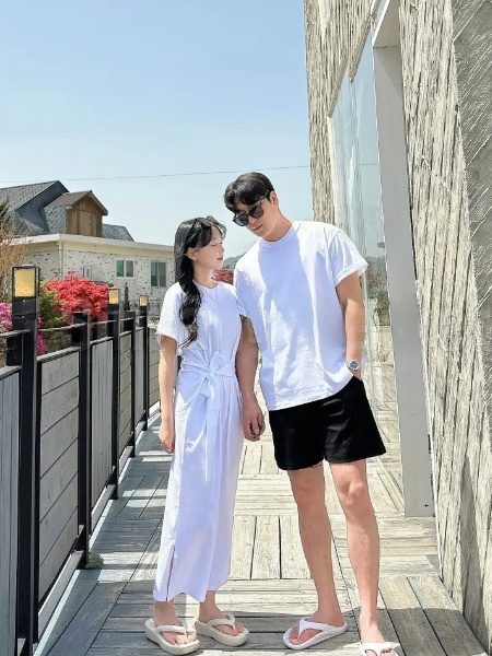 蝴蝶結短袖洋裝白色款穿搭示範 THankus