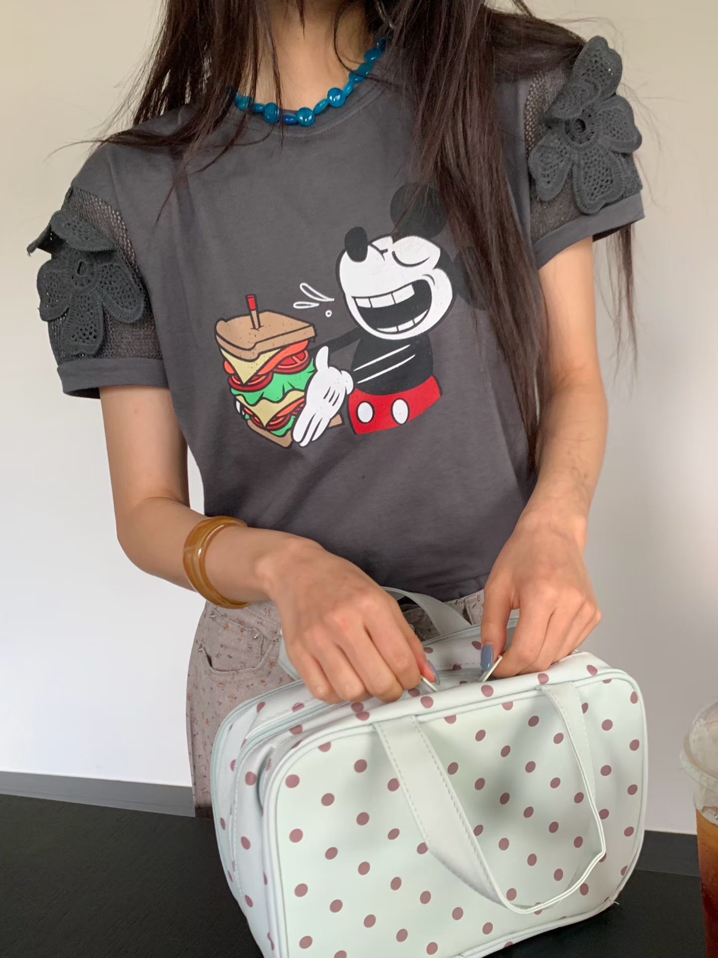 花朵片袖米奇T