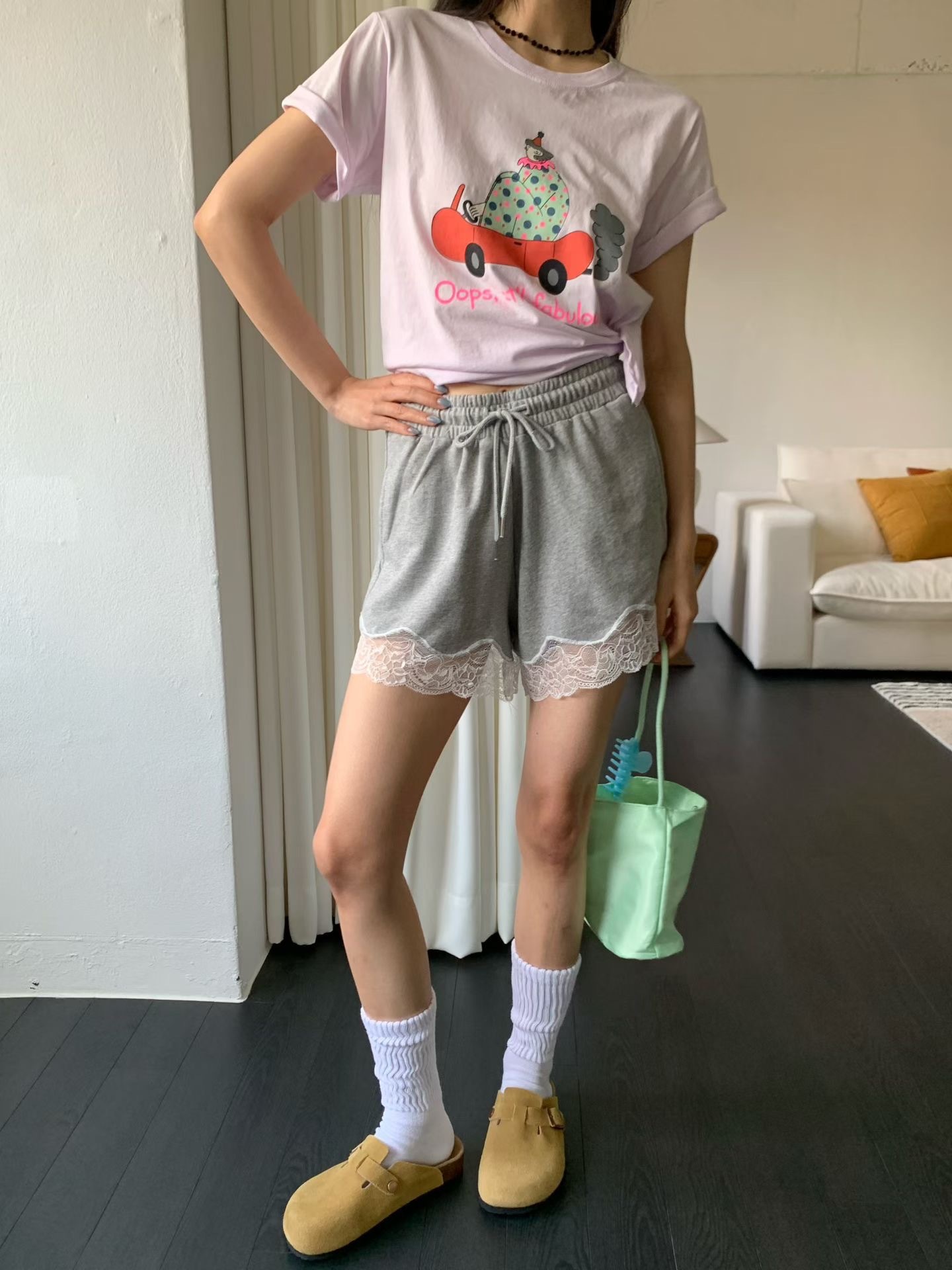 波浪蕾絲褲腳短褲