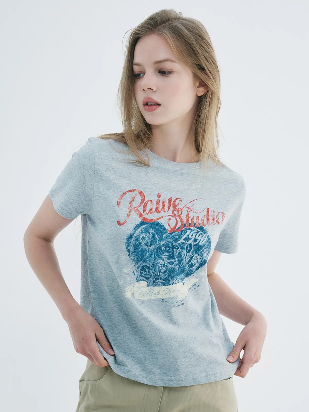 RAIVE Heart Rose Blur Graphic T-shirts
