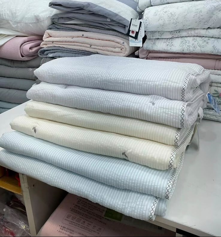 O89 -7.9 度 100%天絲涼感被  S Size: 160x210 $499 / Q size: 200x230 $599 枕頭袋$109/1個 $199/2個 made in korea