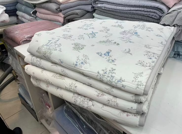 O92 (校長福利價) -7.9 度 天絲+涼感被 S Size: 160x210 $439 / Q size: 200x230 $539 枕頭袋$109/1個 $199/2個 made in korea