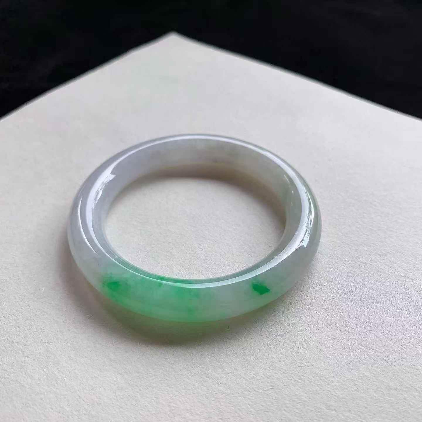 陽綠圓條翡翠手鐲,天然翡翠A玉, 緬甸玉, Jade, Jadeite