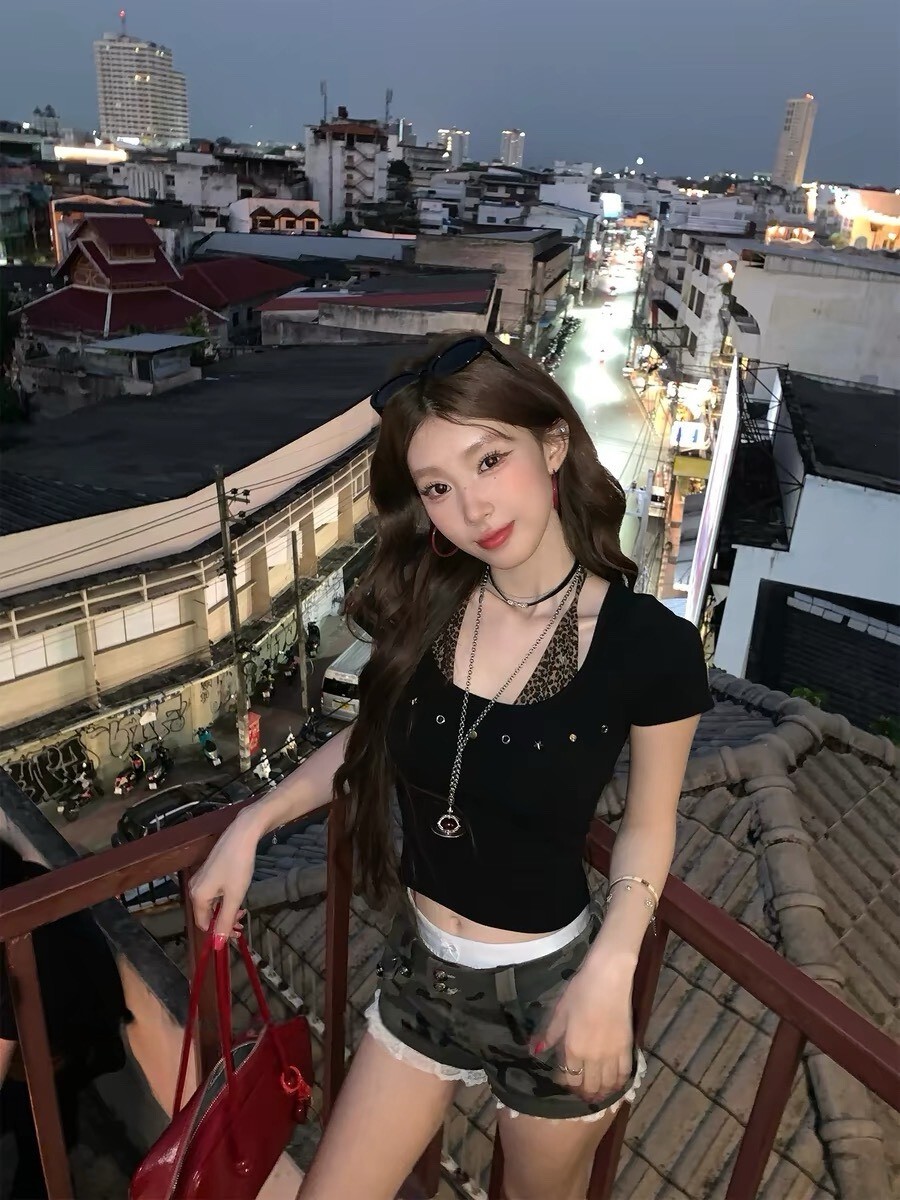 豹紋掛脖短T