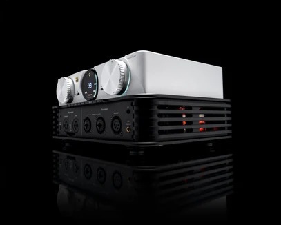 iFi Audio iCAN PHANTOM Headphone Amp valve/tube-based and solid state