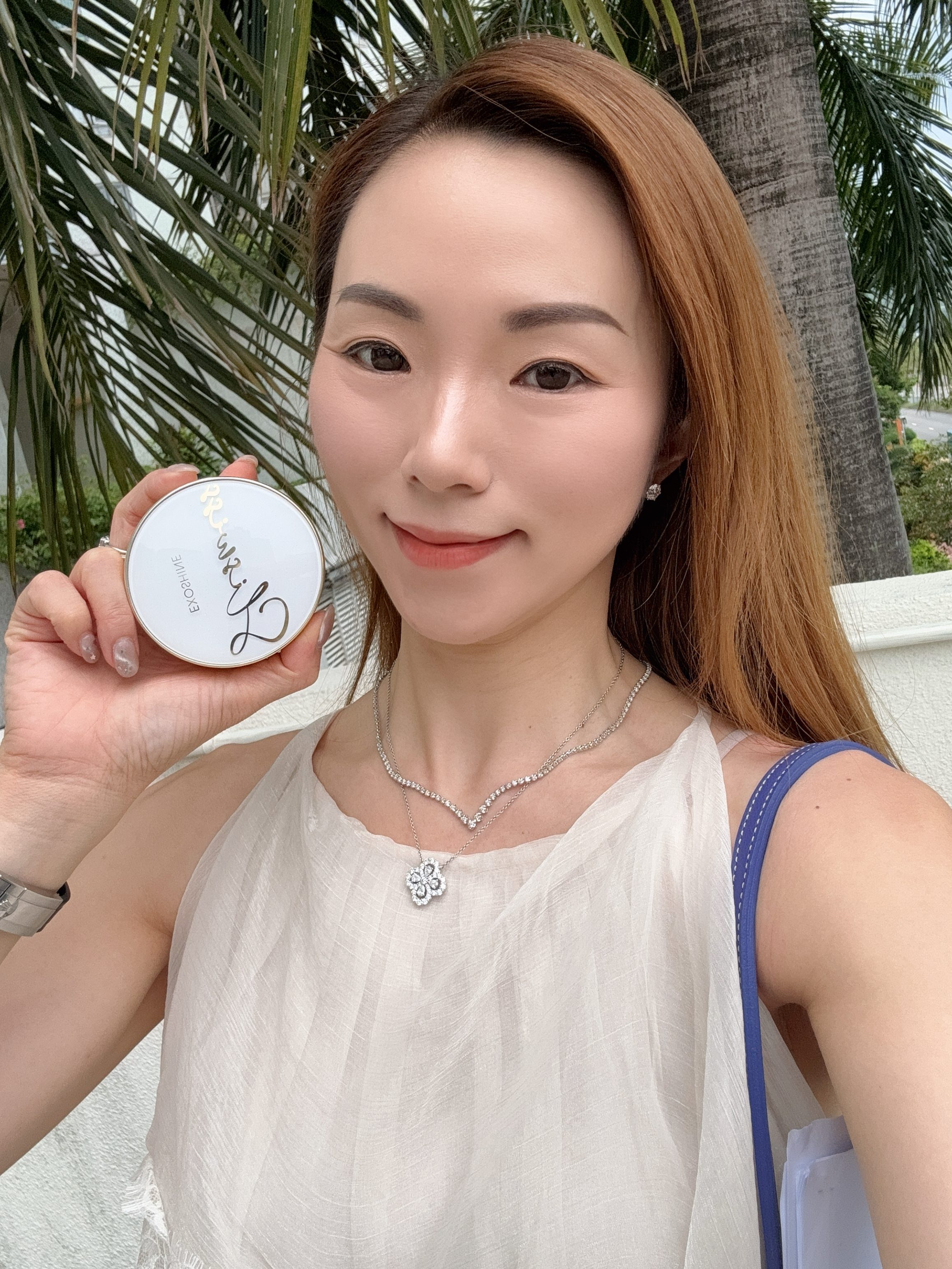皇牌V面水光皇后氣墊 (買2件平均$249.5/件, 3件平均$233/件) (15/8截單) (截單後約7-14天寄出) - Sliswiss # 2606SL