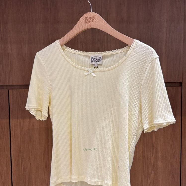 MARITHE FRANCOIS GIRBAUD (MFG)｜女生版 \超軟超舒服/  MFG46UTS108 W SQUARE NECK LACE DETAIL TEE [2 colors]