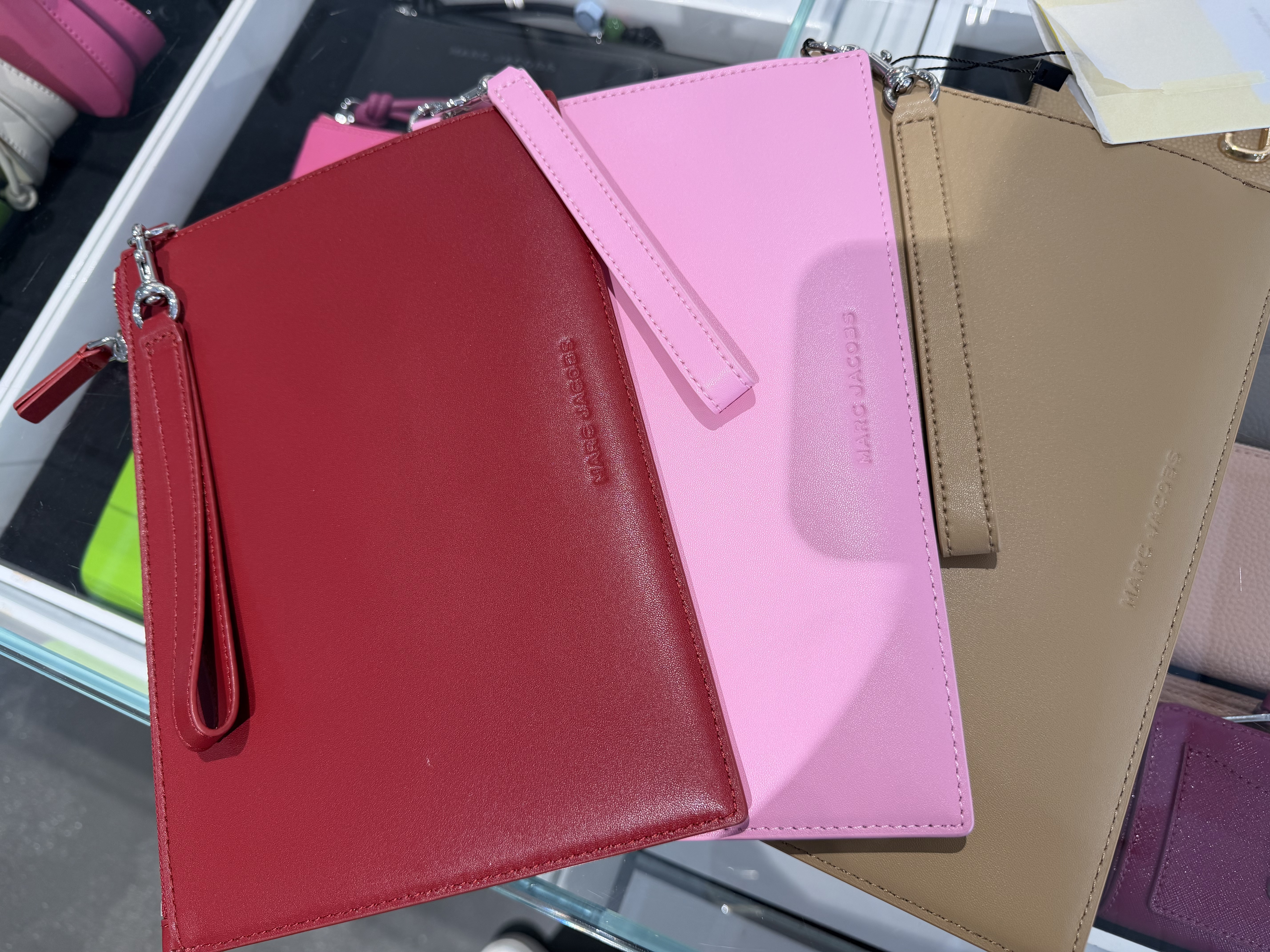 【直播】Marc Jacobs LX062624 插畫手拿包