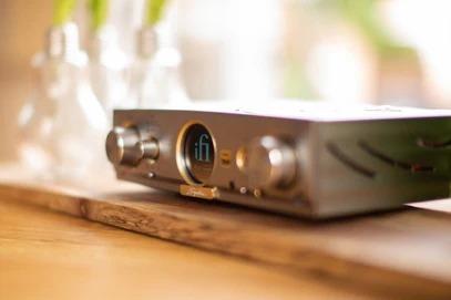 iFi Audio Pro iDSD Signature Streamer DAC / Amp  standalone unit, DAC/preamp, network streamer, and headphone amplifier