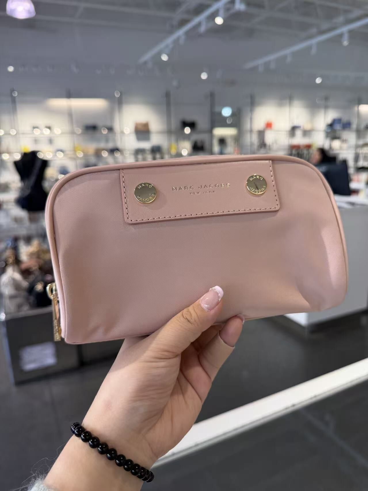 【直播】Marc Jacobs LX062642 尼龍化妝包(粉色)