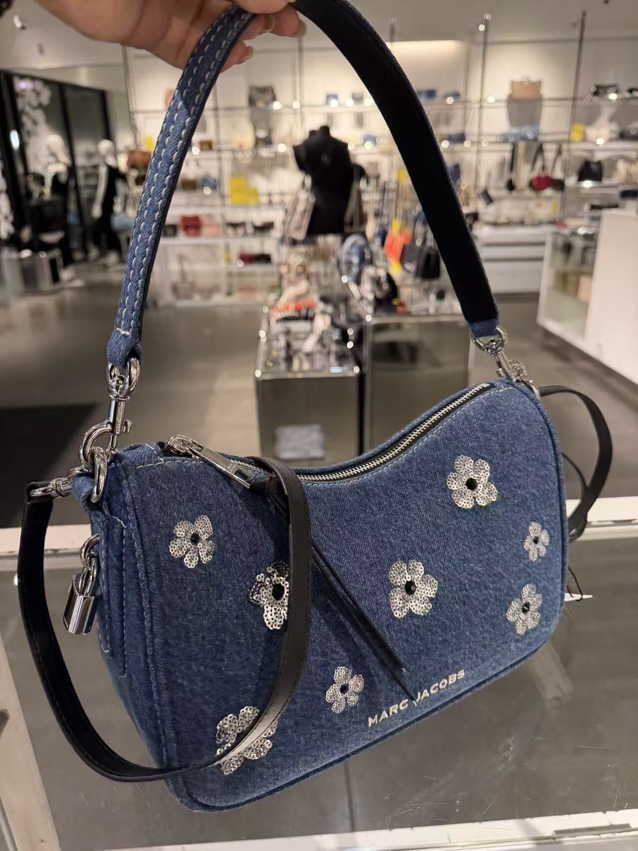【直播】Marc Jacobs LX062643 The Daisy Sequin 單肩包