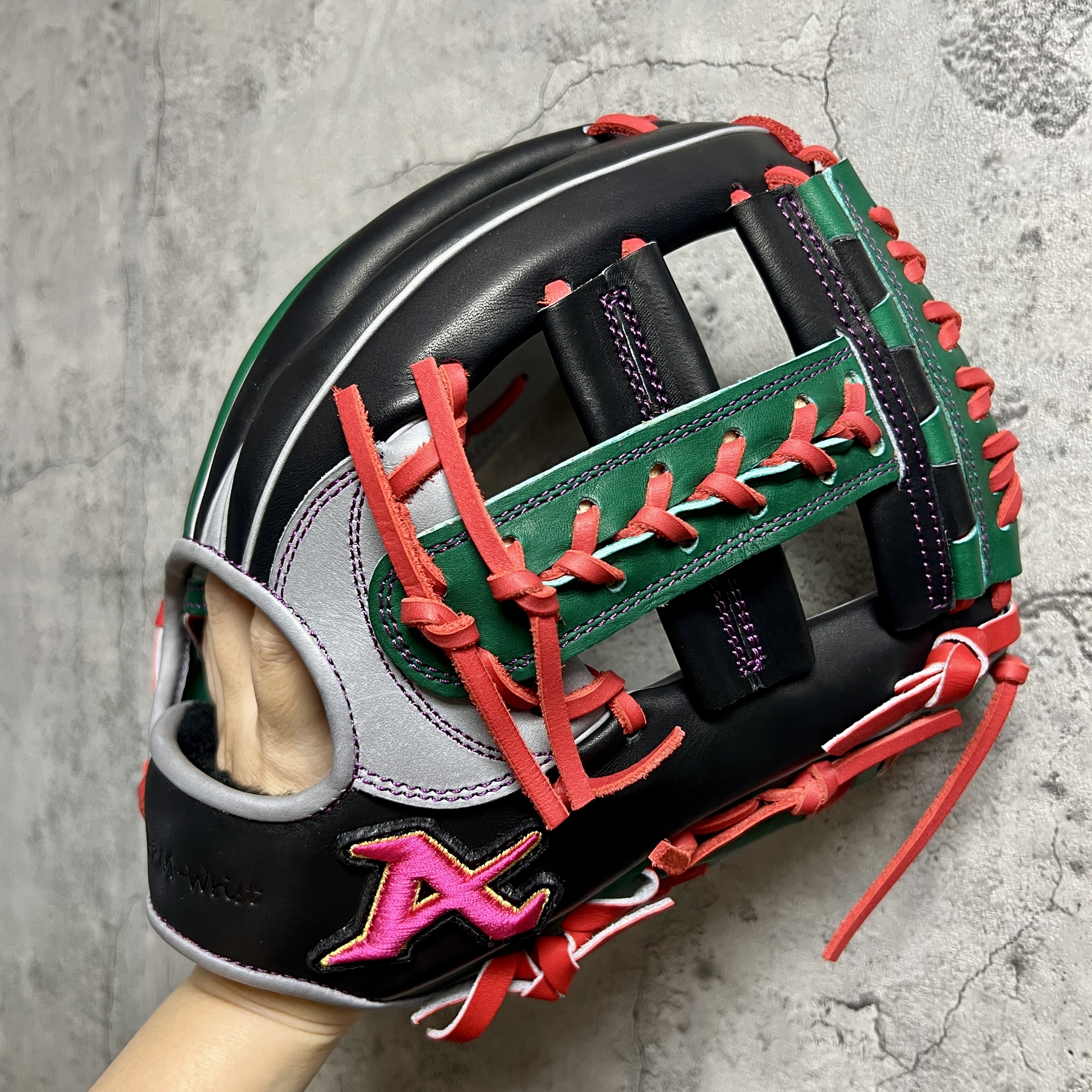 【照片分享】ATOMS 硬式内野 APL-UR006+ +10mm