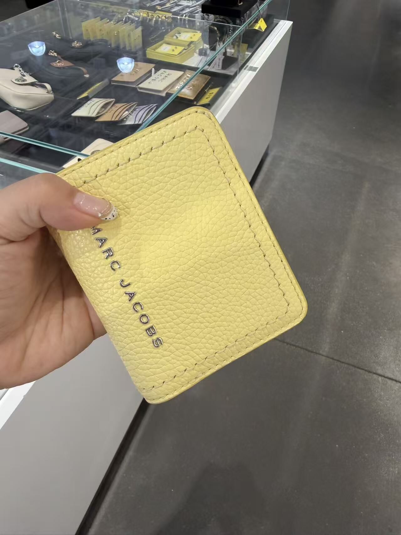 【直播】Marc Jacobs LX062653 短銀包(檸檬黃)