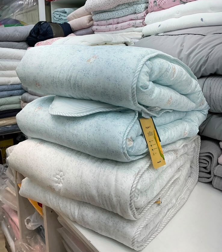 O99 100%天絲四季被 S Size: 160x210 $560 / Q size: 200x230 $660 枕頭袋$109/1個 $199/2個 made in korea