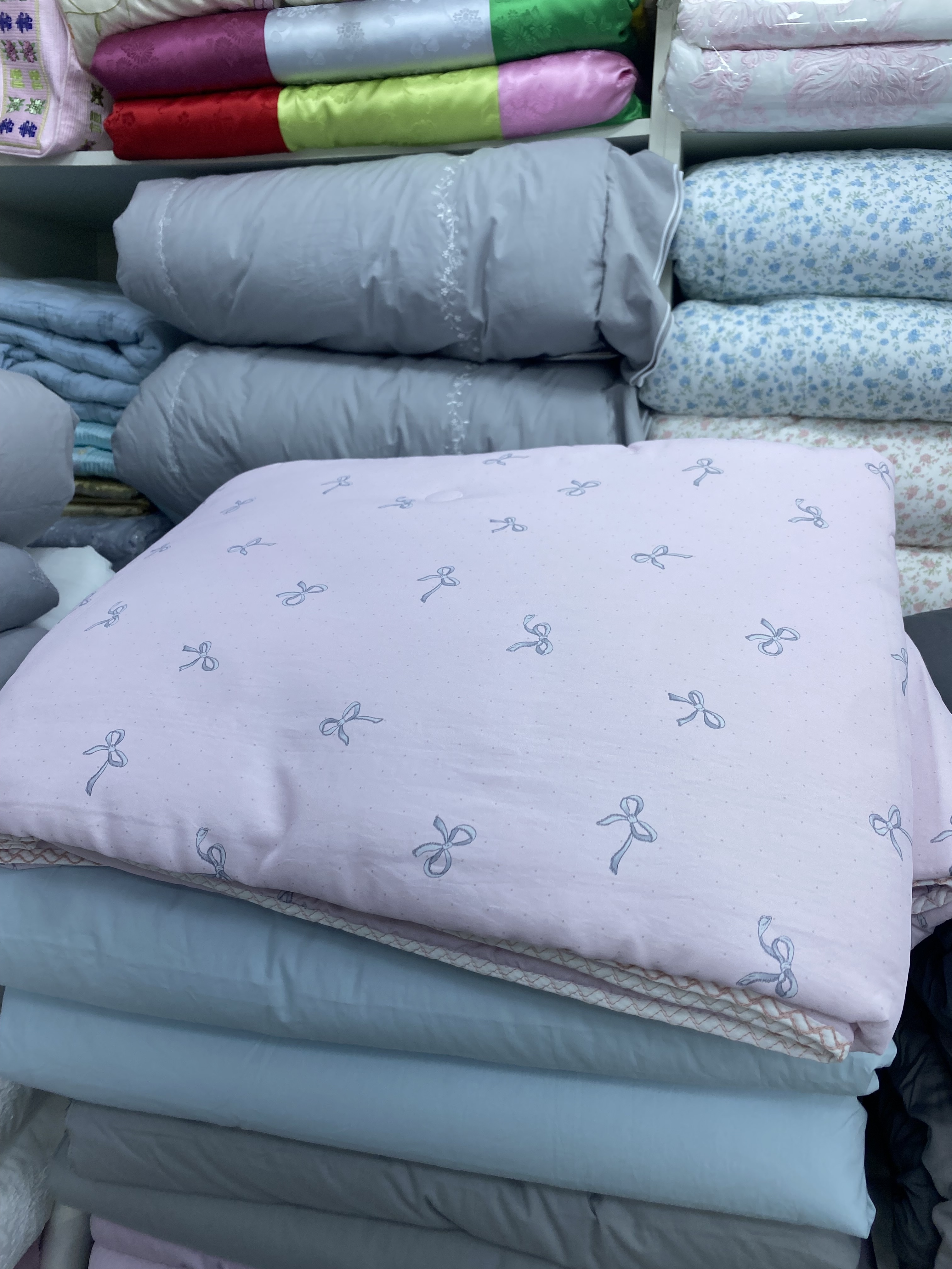 O87 - 7.9 度 天絲涼感被 S Size: 160x210 $499 / Q size: 200x230 $599 枕頭袋$109/1個 $199/2個 made in korea