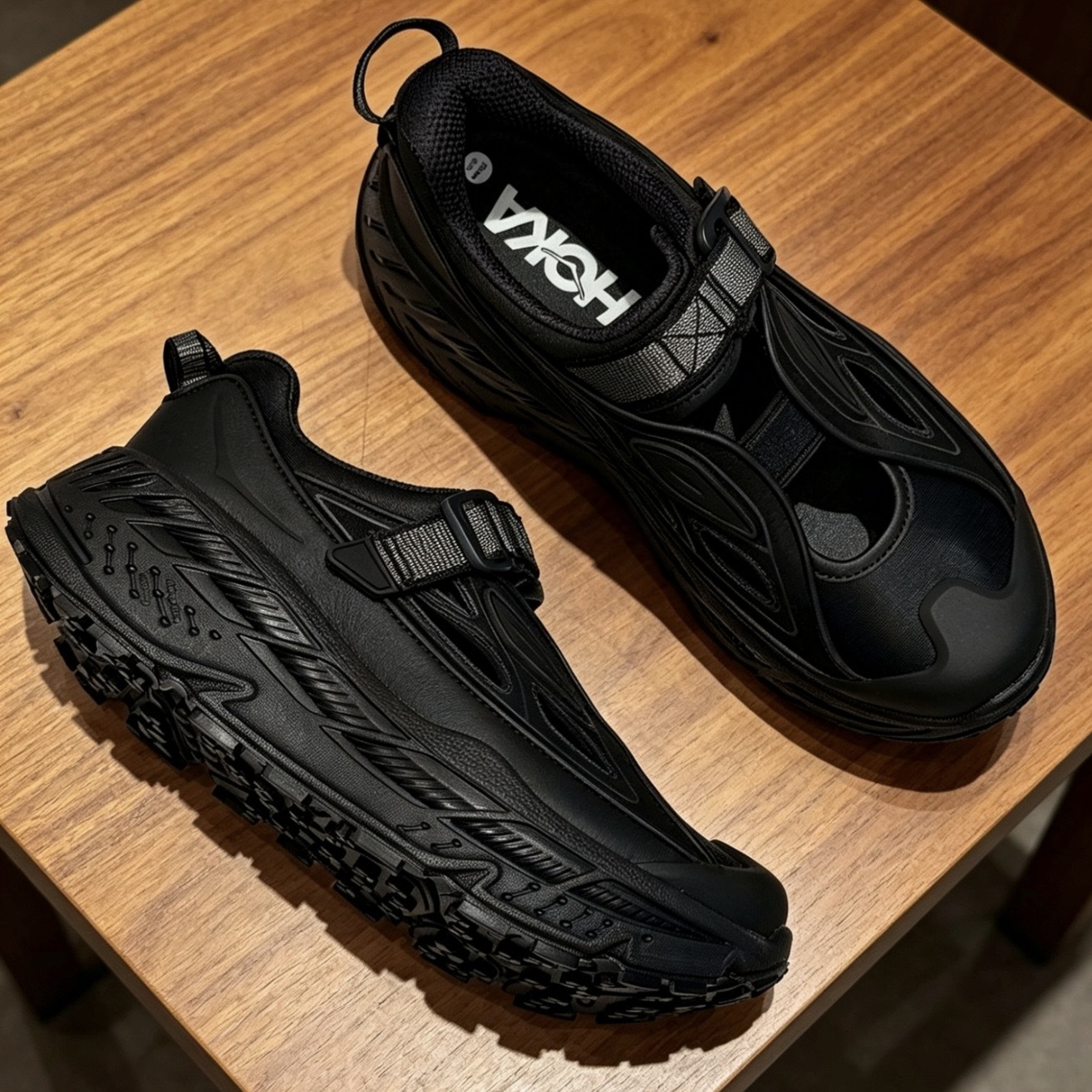 HOKA STINSON BREEZE 全黑 涼鞋 越野跑鞋 休閒 1174450-BBNB