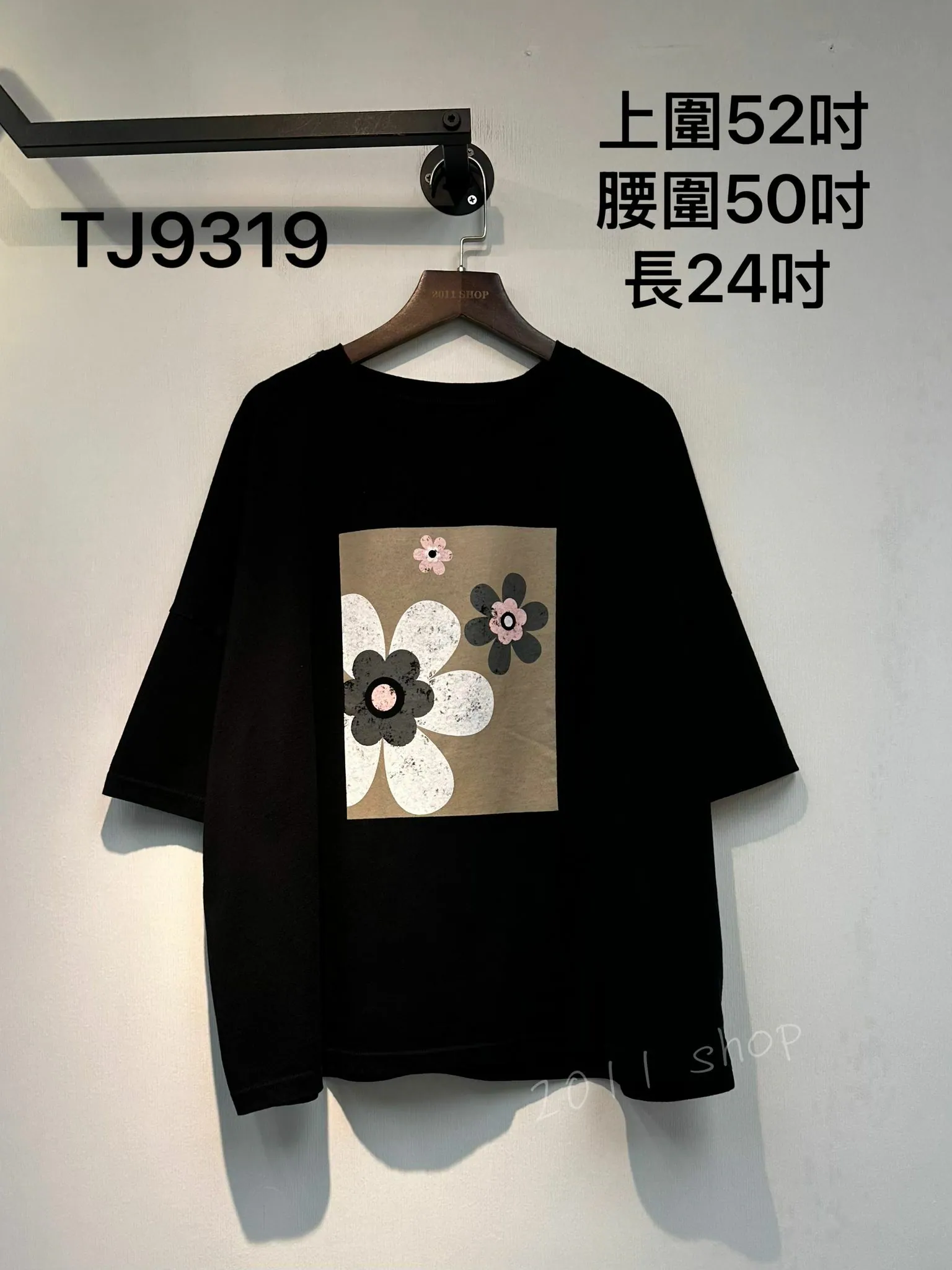 出口日本畫風花花TOP 上圍52吋 腰圍50吋 長24吋 TJ9319 *(指定款3件包運*不夾單)