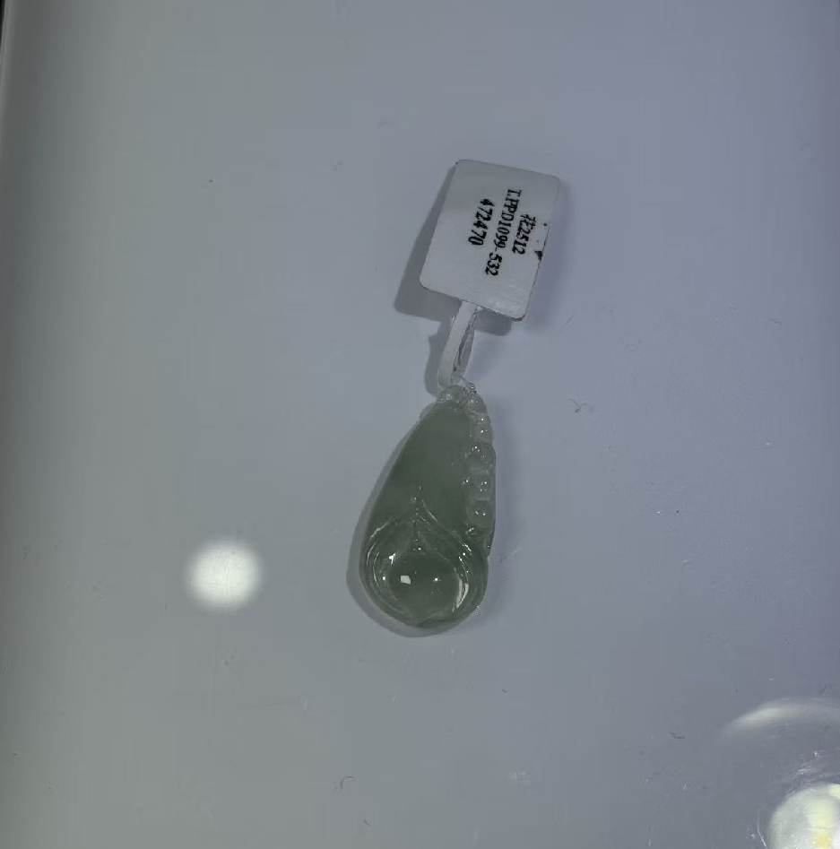 UB91 正冰花罕見冰件 **連18K金扣  (472470)**連證書
