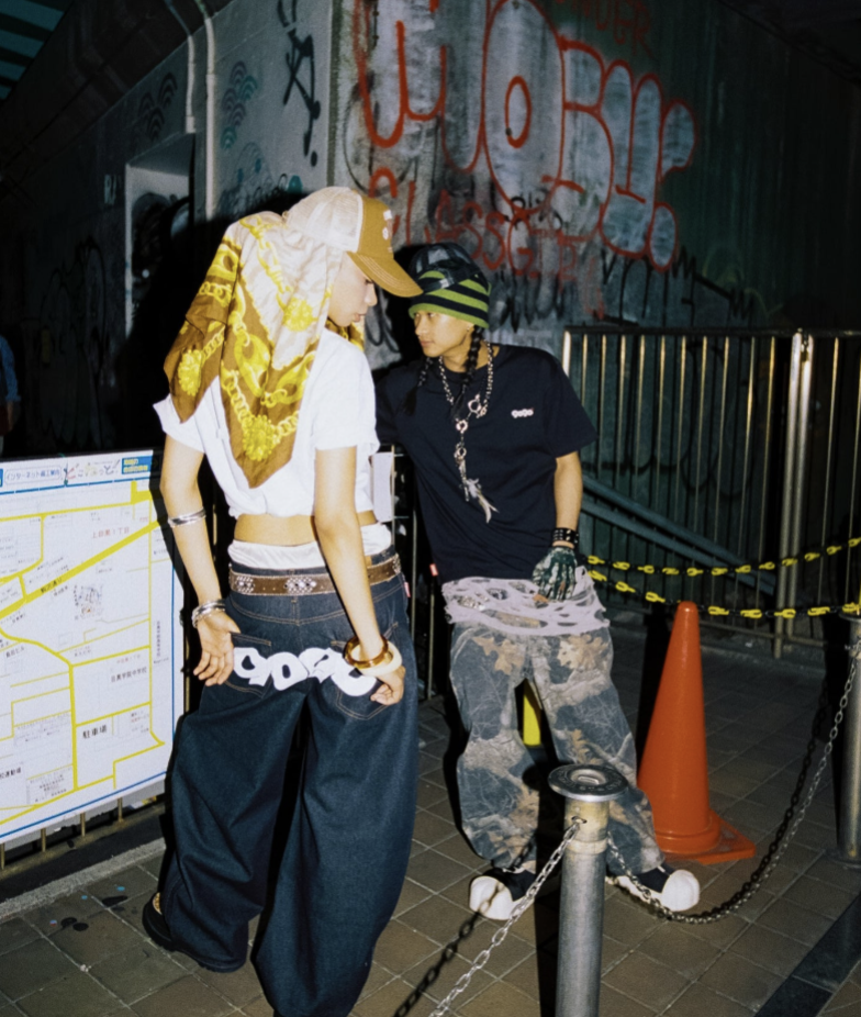 9090 OG Logo Painted Denim Pants