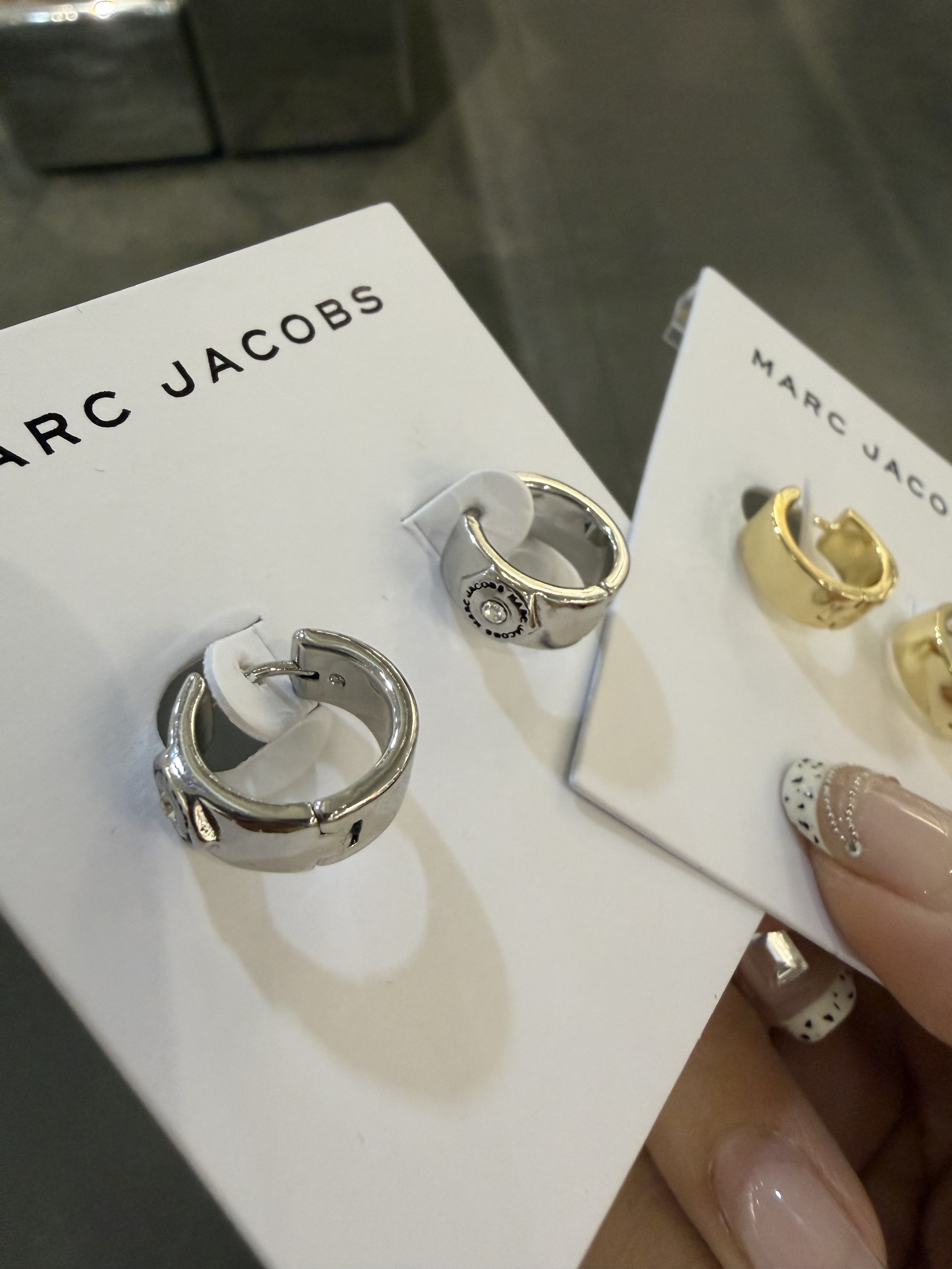 【直播】Marc Jacobs LX062677 圈環耳環