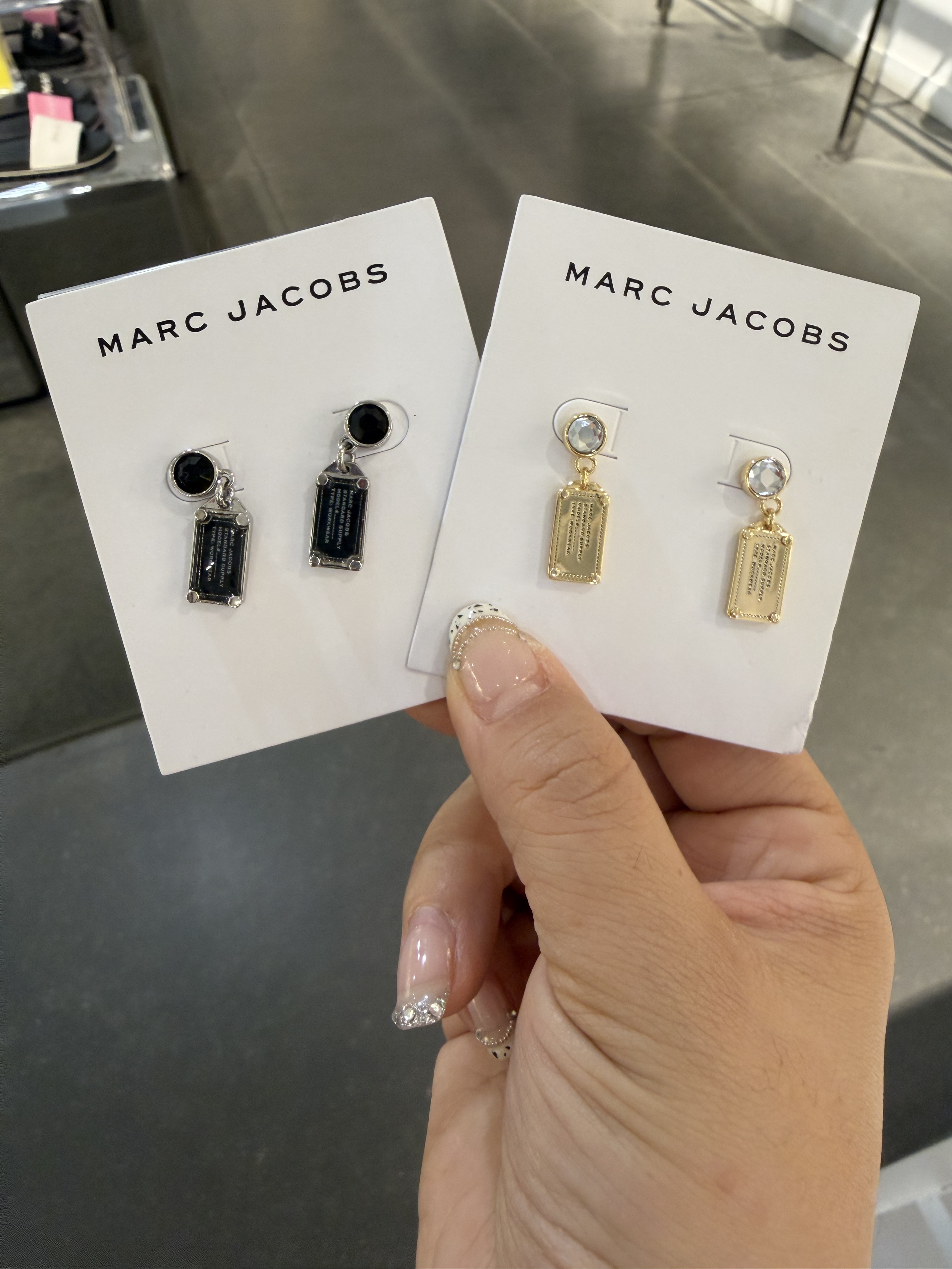 【直播】Marc Jacobs LX062678 吊牌款耳環