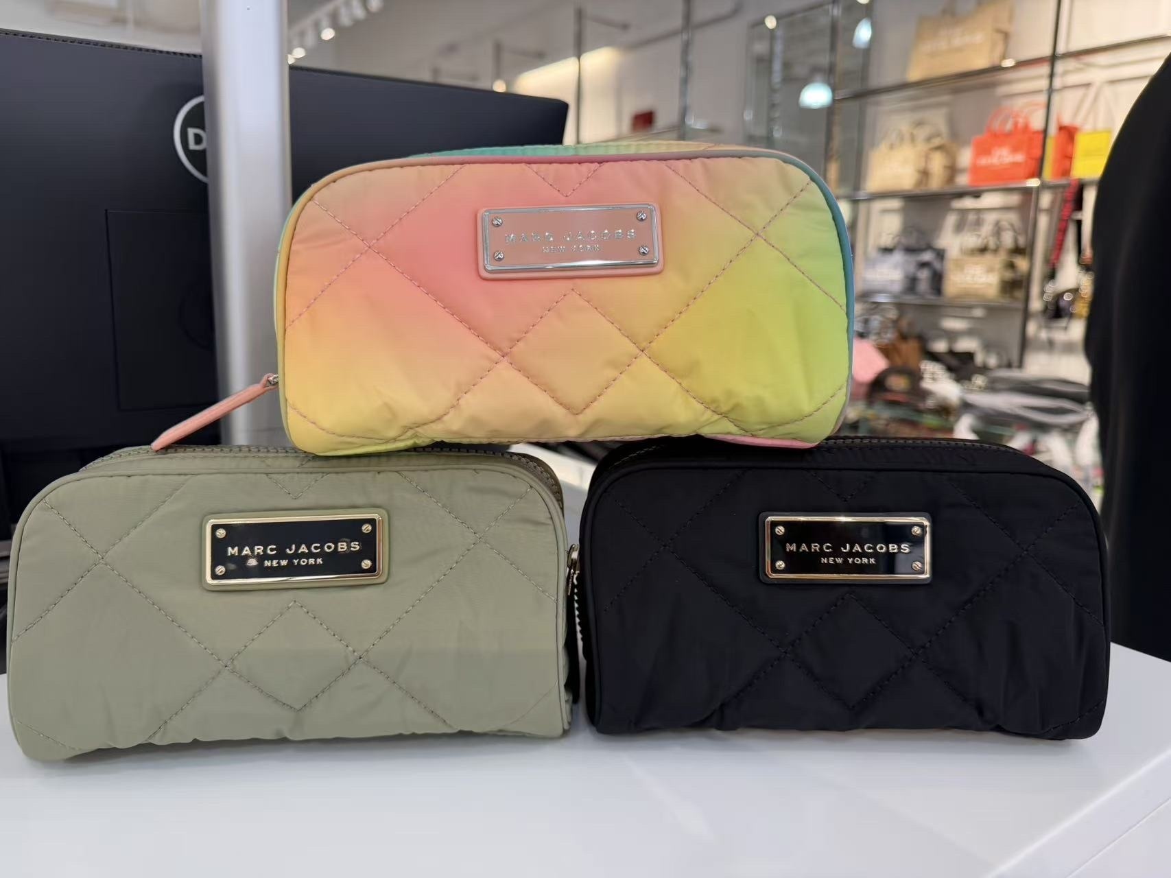 【直播】Marc Jacobs LX062689 經典化妝包