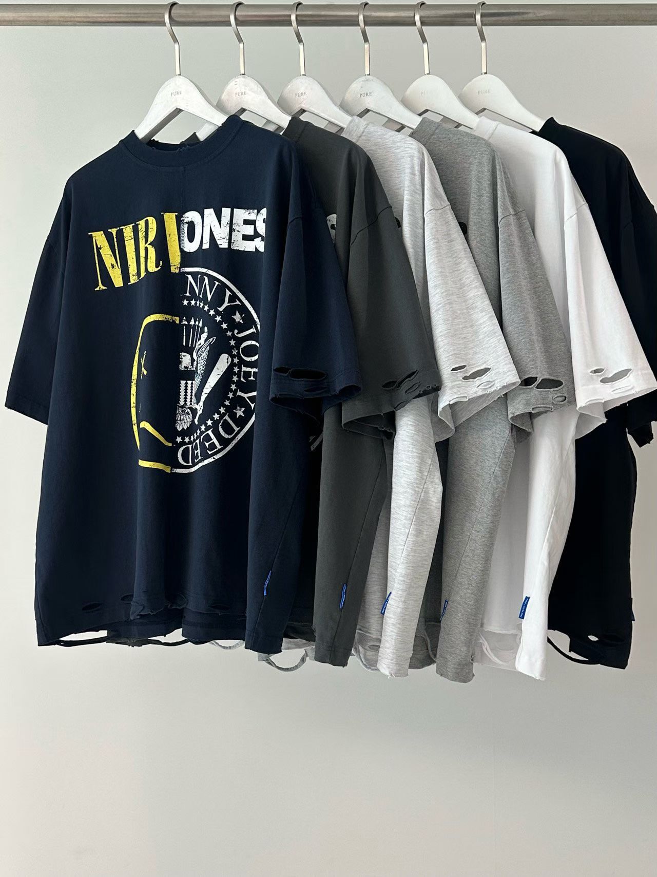 英文字圖案短袖Tee PURE-193T