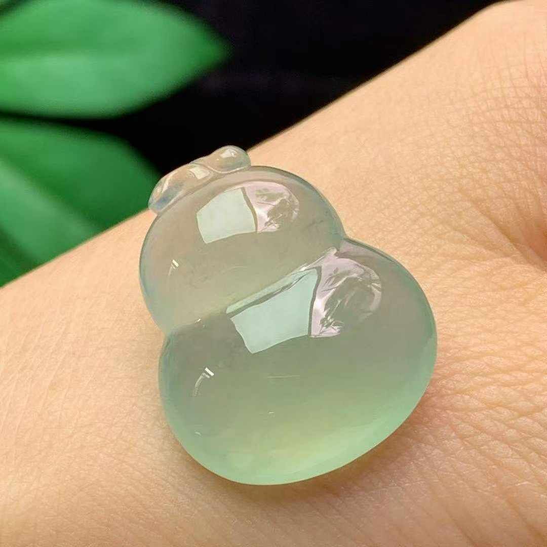 622334 翡翠冰種晴底葫蘆