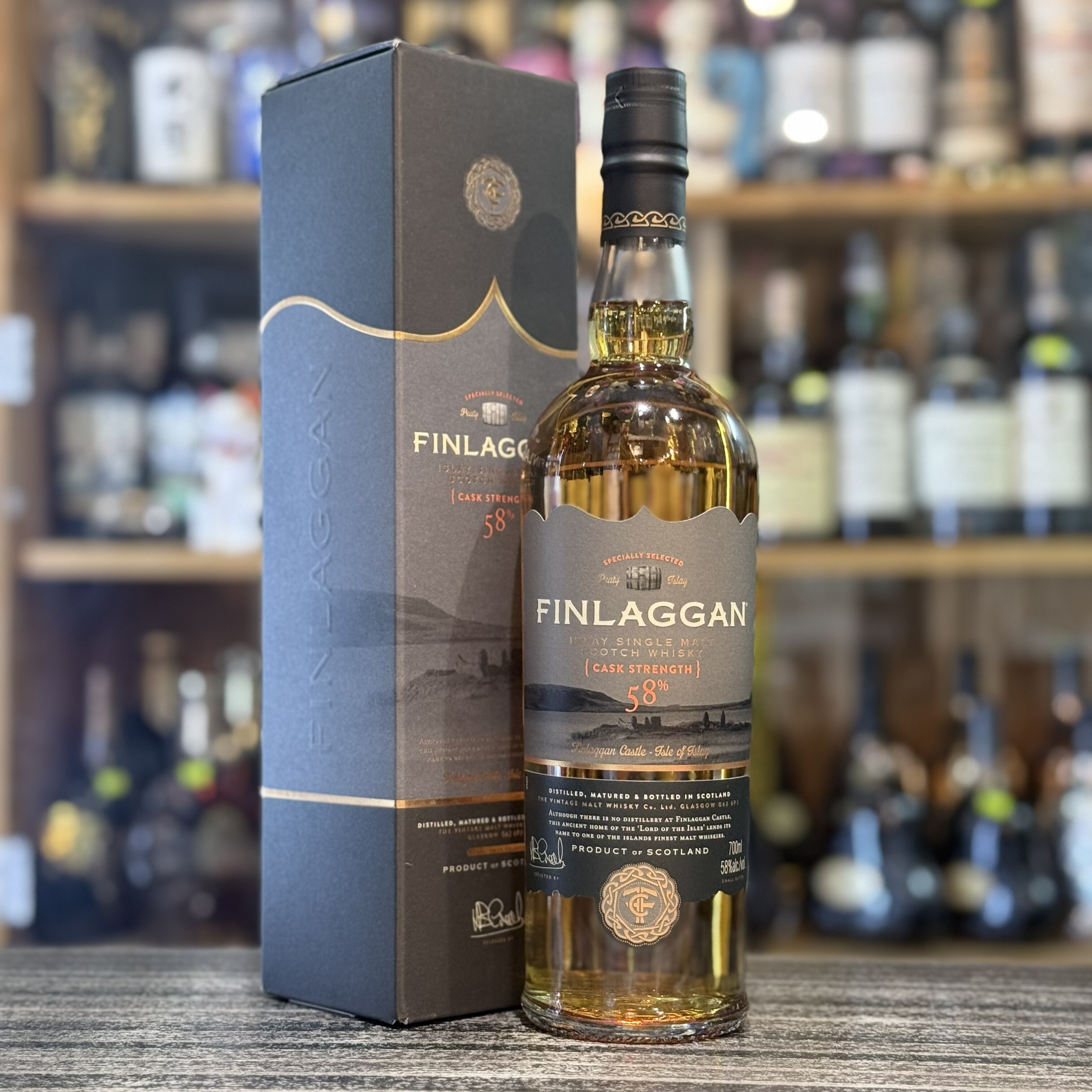 未開封品　FINLAGGAN CASK Strength 58 Finlaggan Cask Strength - 70cl/58%