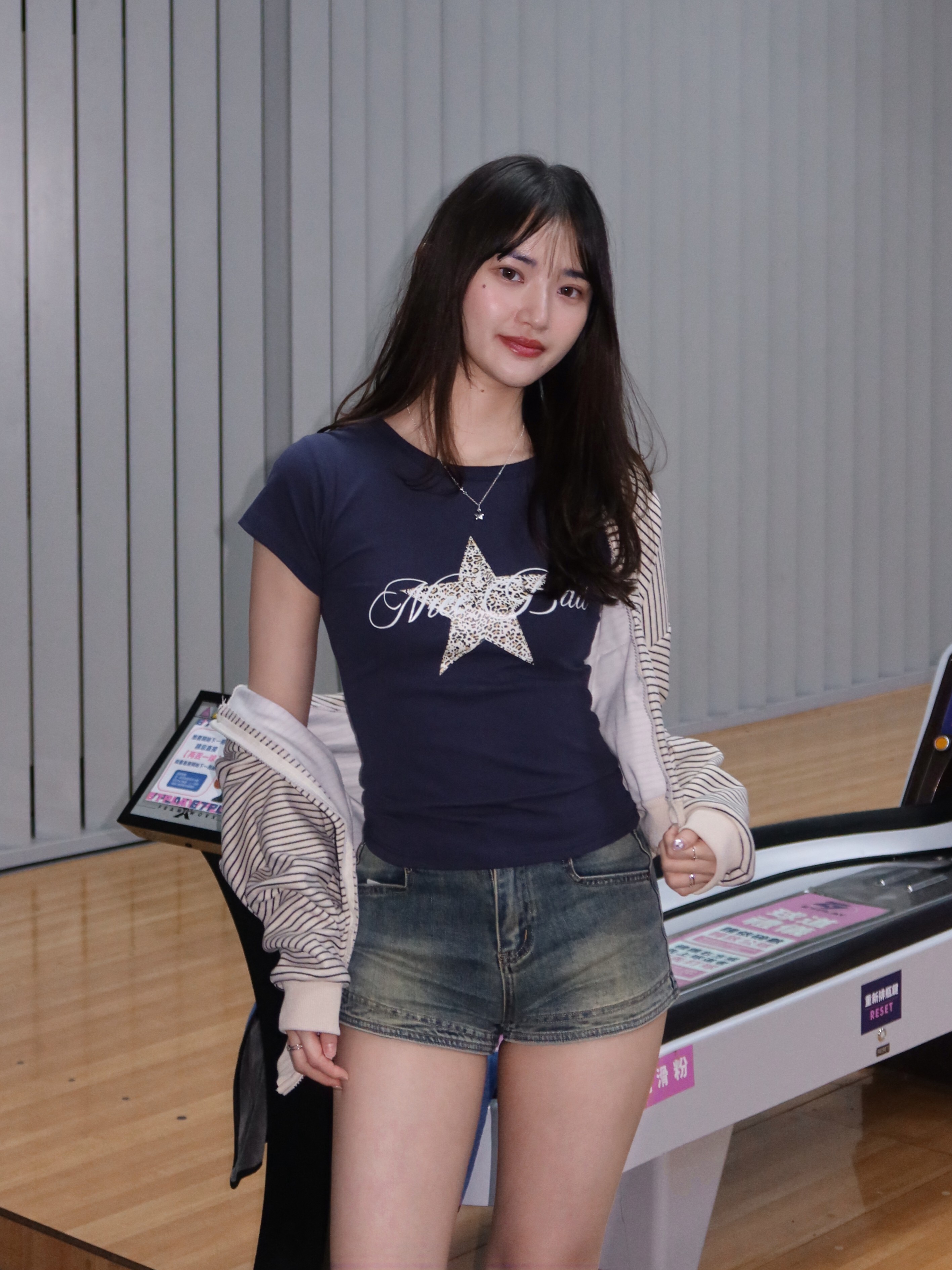 【預購】布日FUNi 復古 豹紋 五角星 字母 短袖 修身 t-shirt 上衣